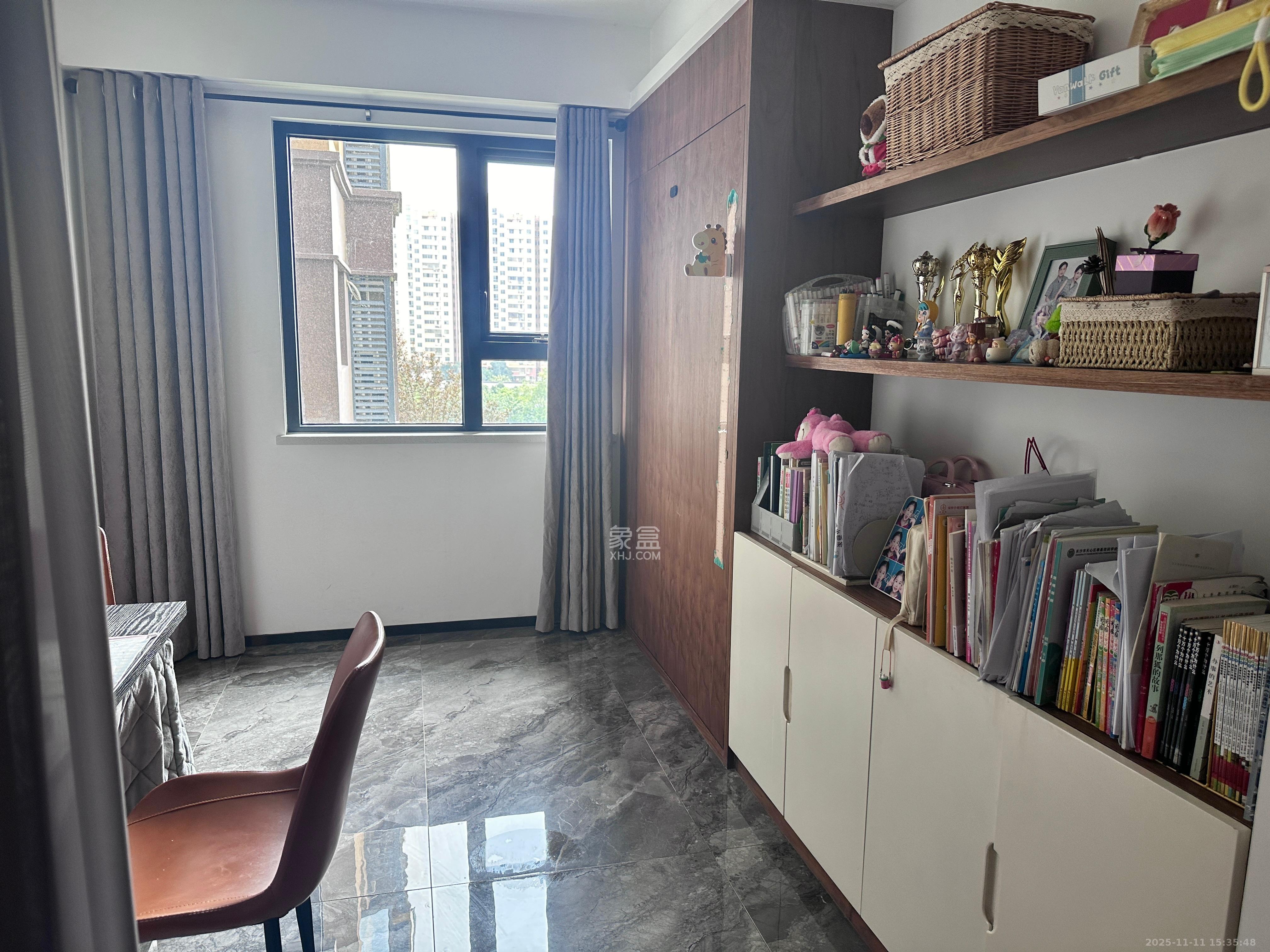 中建嘉和城凤凰台（中建瑞兴家园）  4室2厅2卫    2800.0元/月室内图