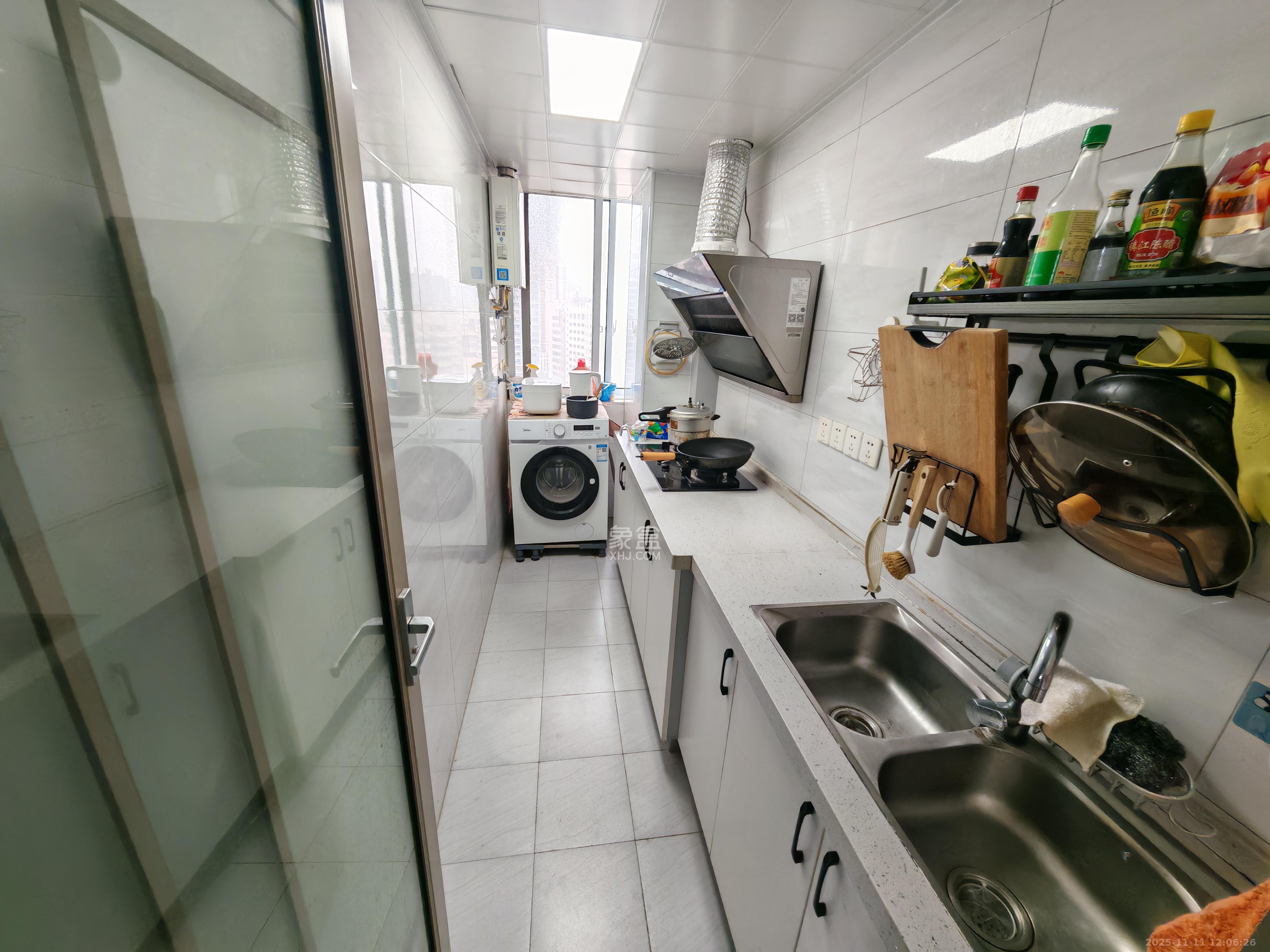 颐美会现代城  1室1厅1卫    3000.0元/月室内图