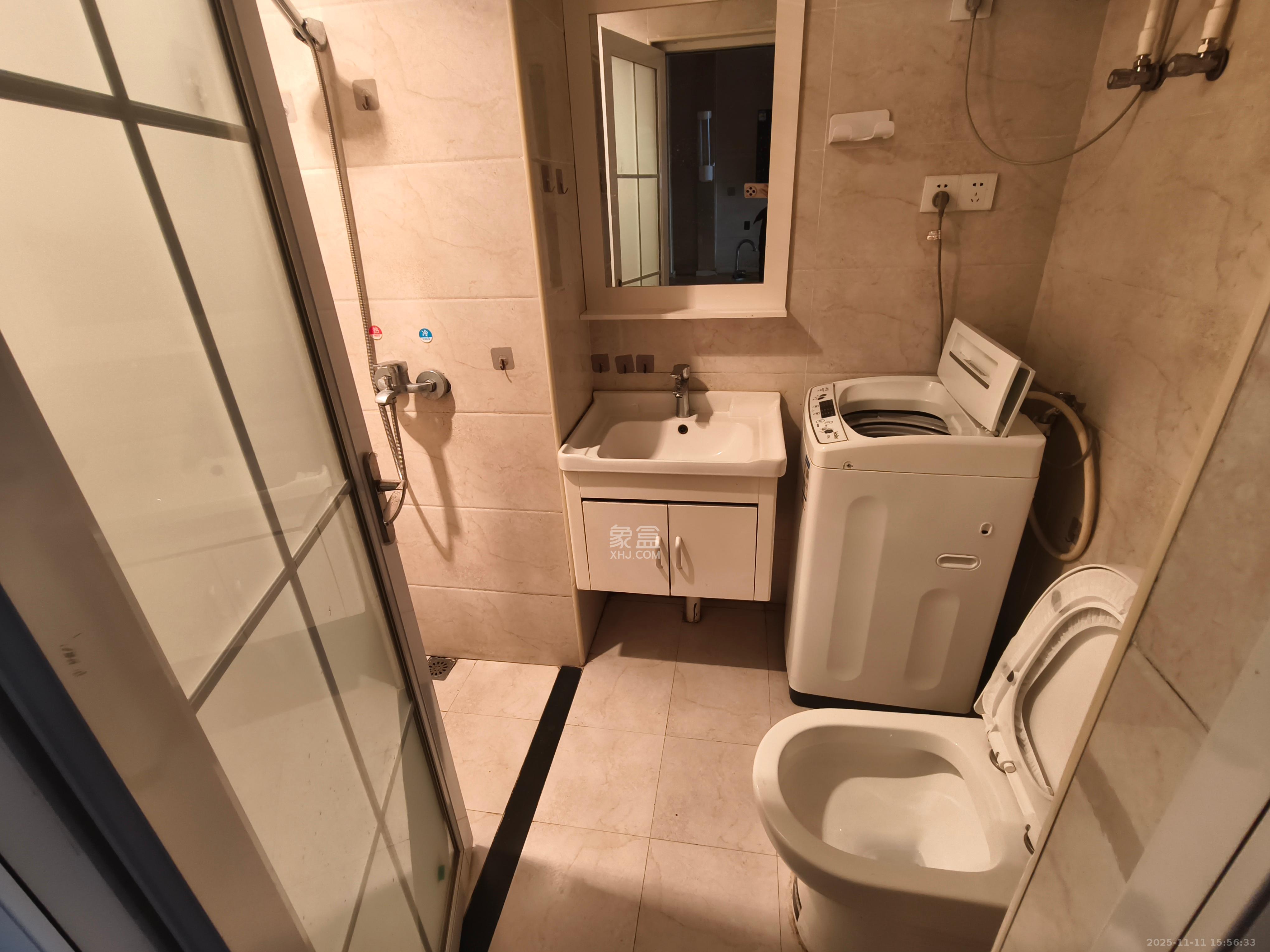 兆坤星悦荟  1室1厅1卫    1300.0元/月室内图