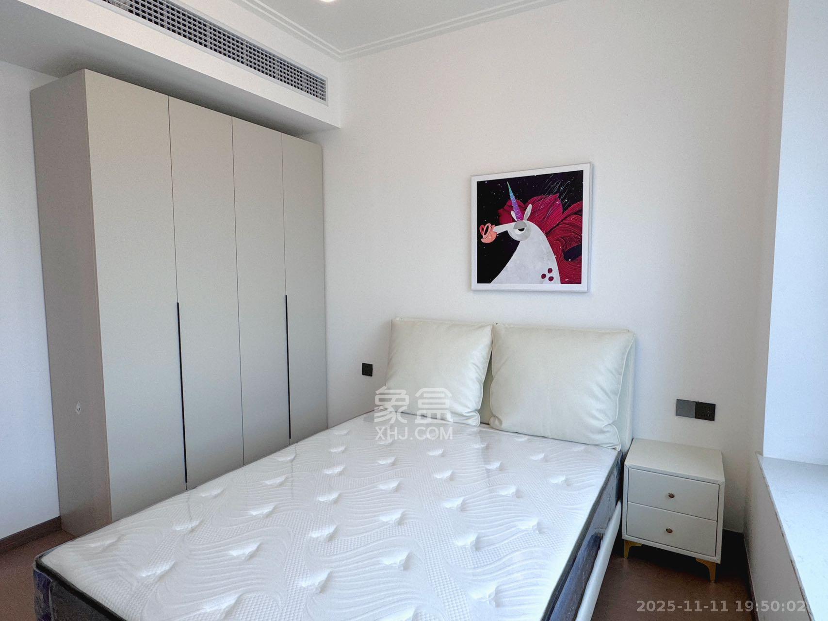 绿地V岛 4室2厅2卫 4600.0元/月 绿地V岛 4室2厅2卫 4600.0元/月室内图