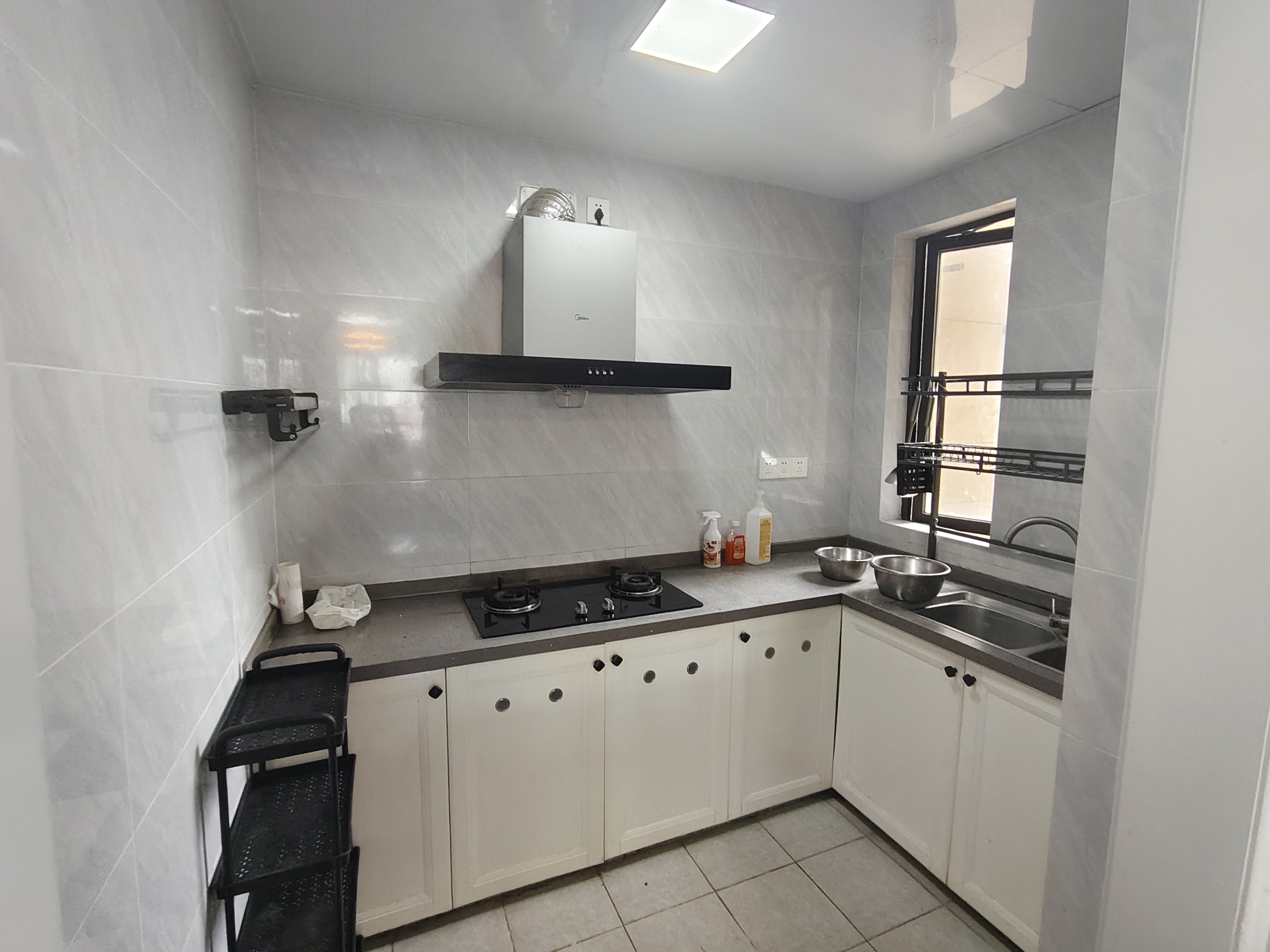 绿地海德公馆  3室2厅1卫    3280.0元/月室内图