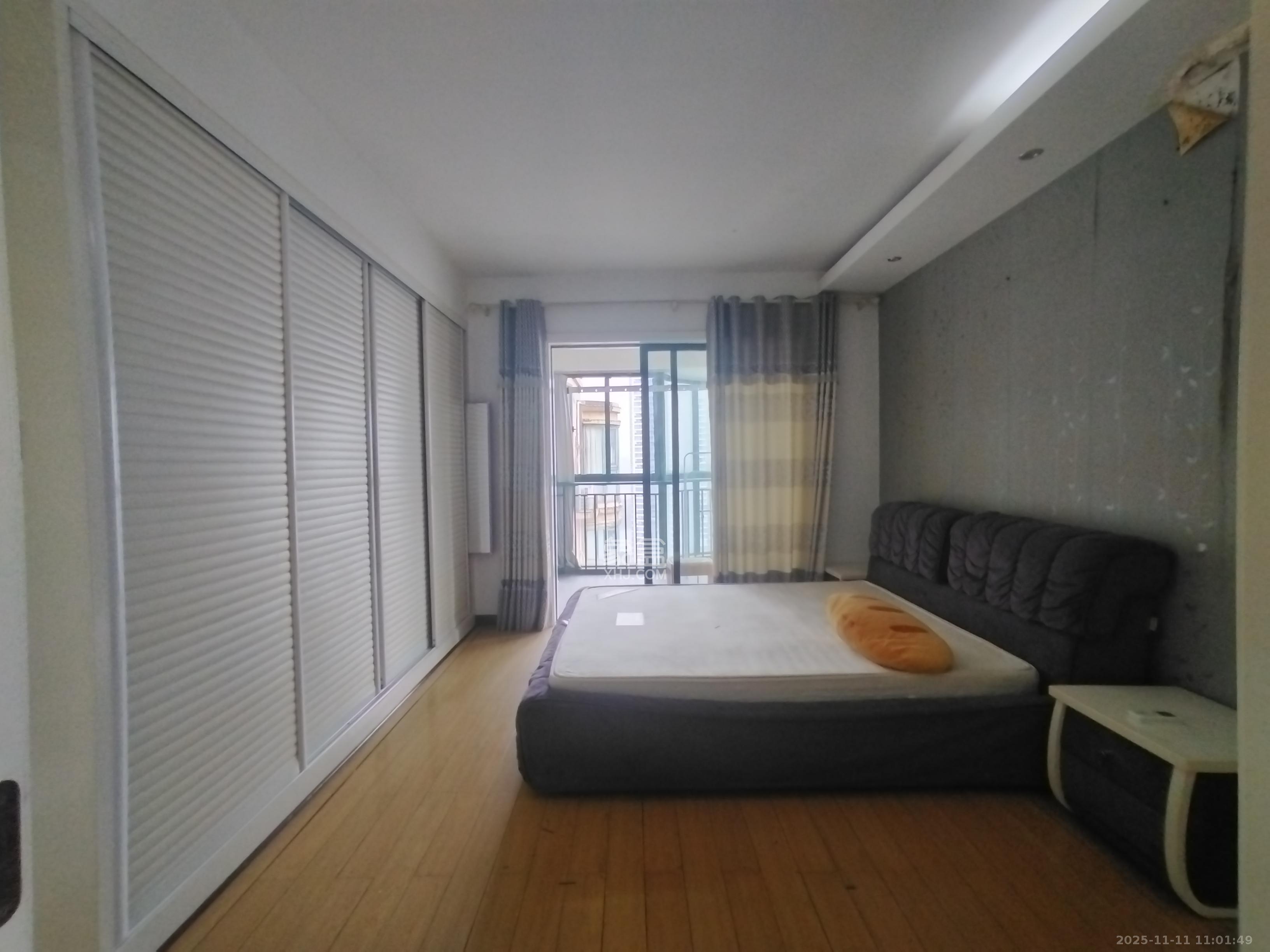 滨江金座 3室2厅2卫 3200.0元/月 滨江金座 3室2厅2卫 3200.0元/月室内图