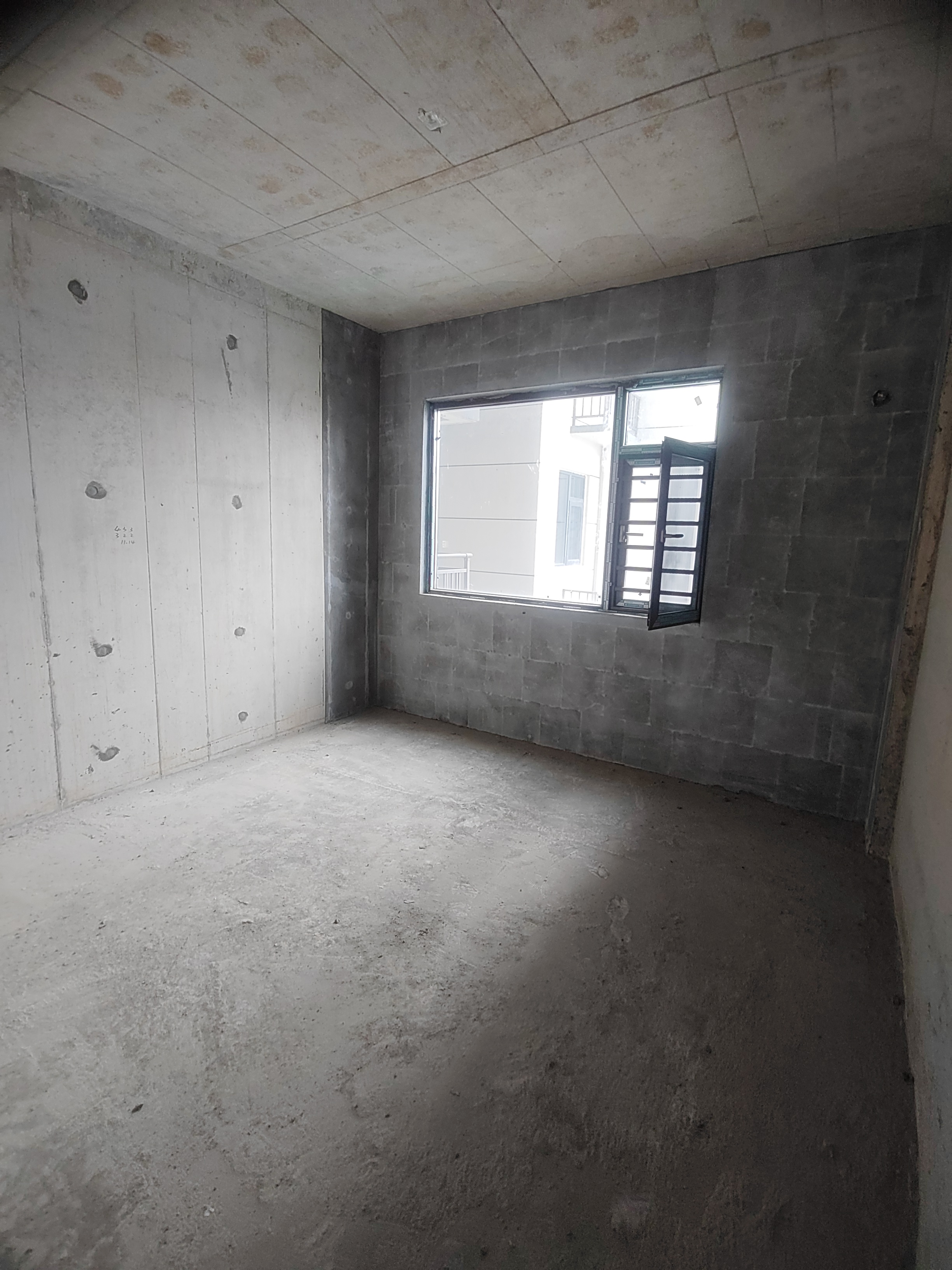 青春里 5室2厅2卫 145.8万 青春里 5室2厅2卫 145.8万客厅