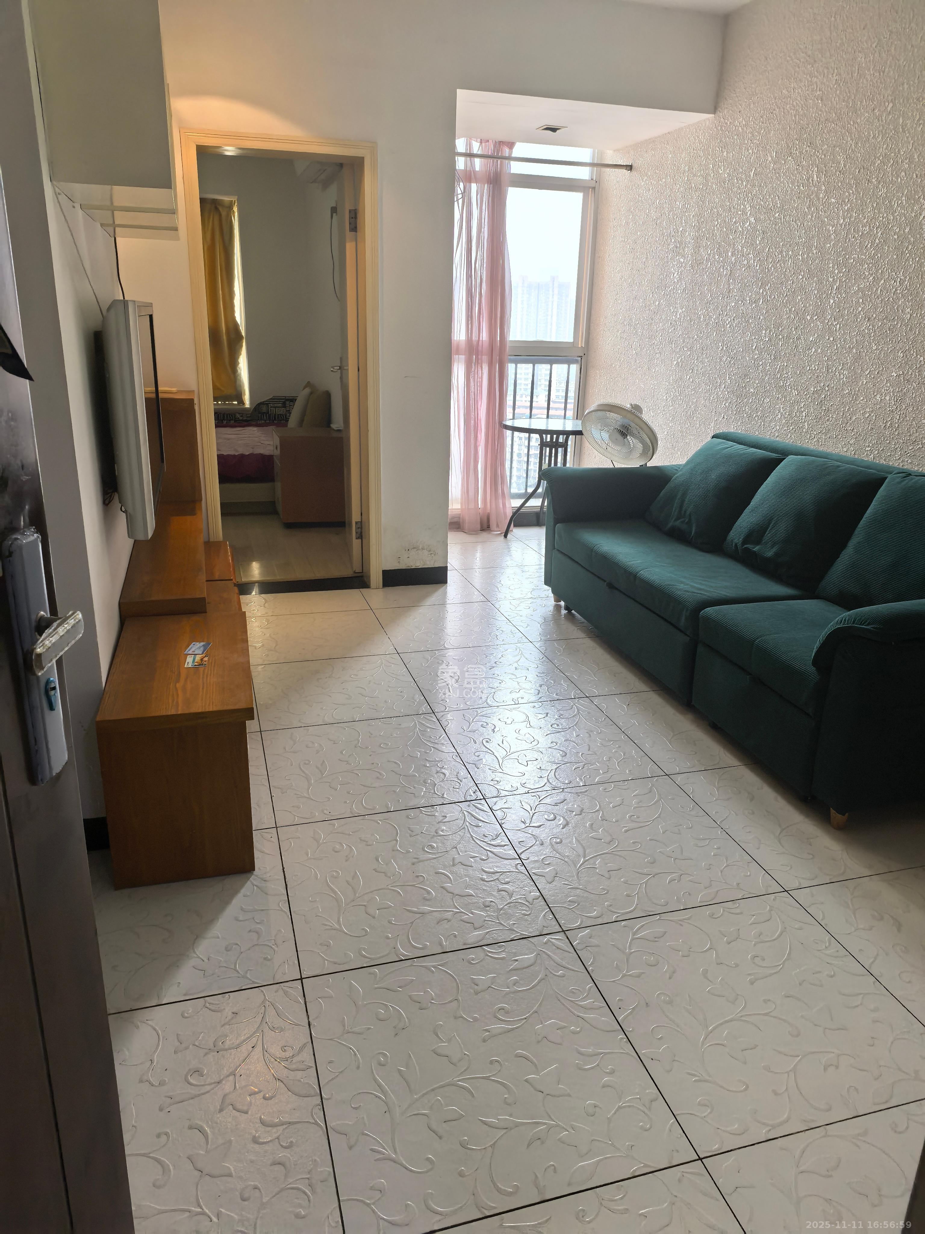 白沙晶城 1室1厅1卫 1800.0元/月 白沙晶城 1室1厅1卫 1800.0元/月室内图