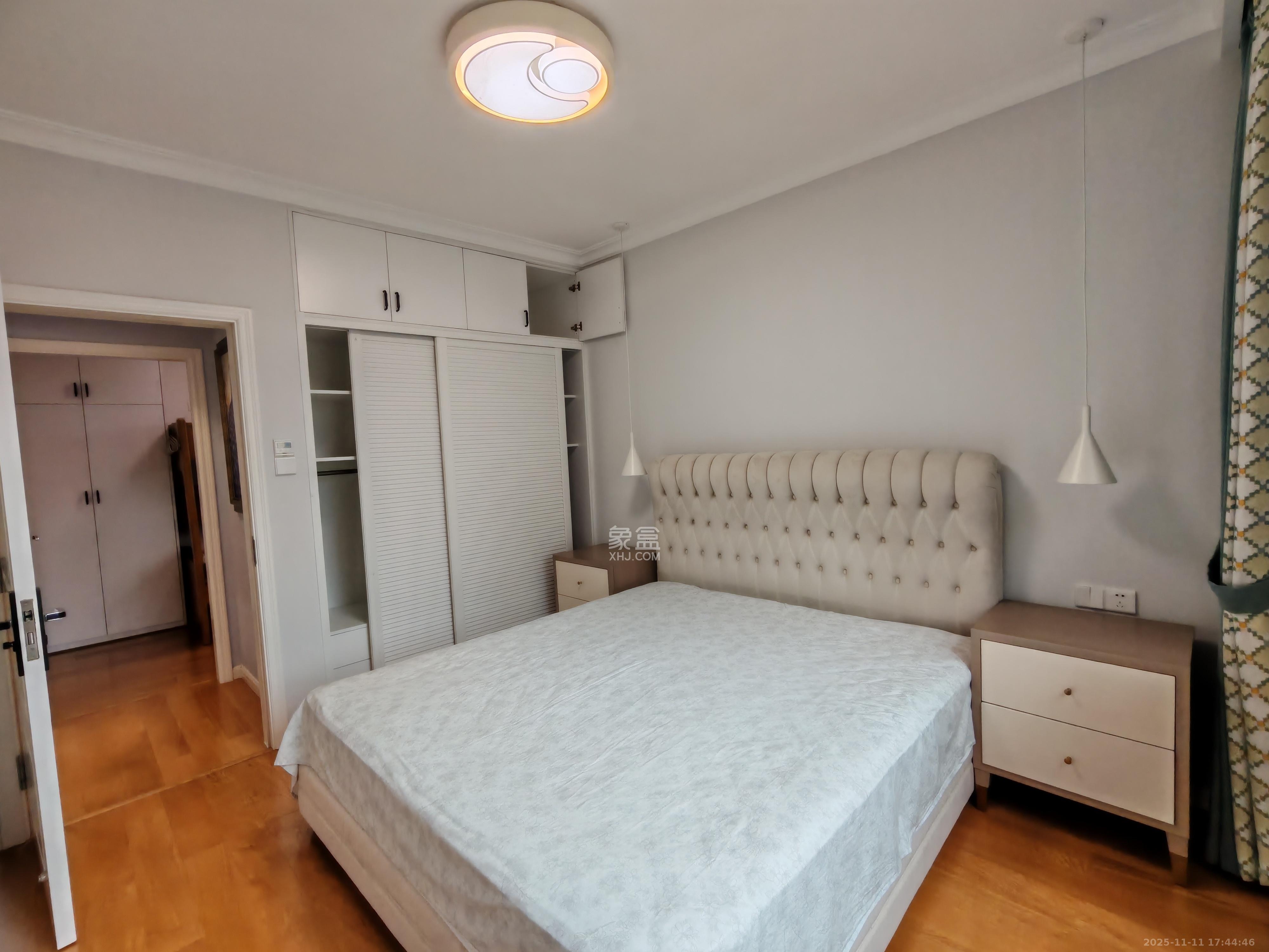 北辰三角洲E4区  3室2厅1卫    3800.0元/月室内图