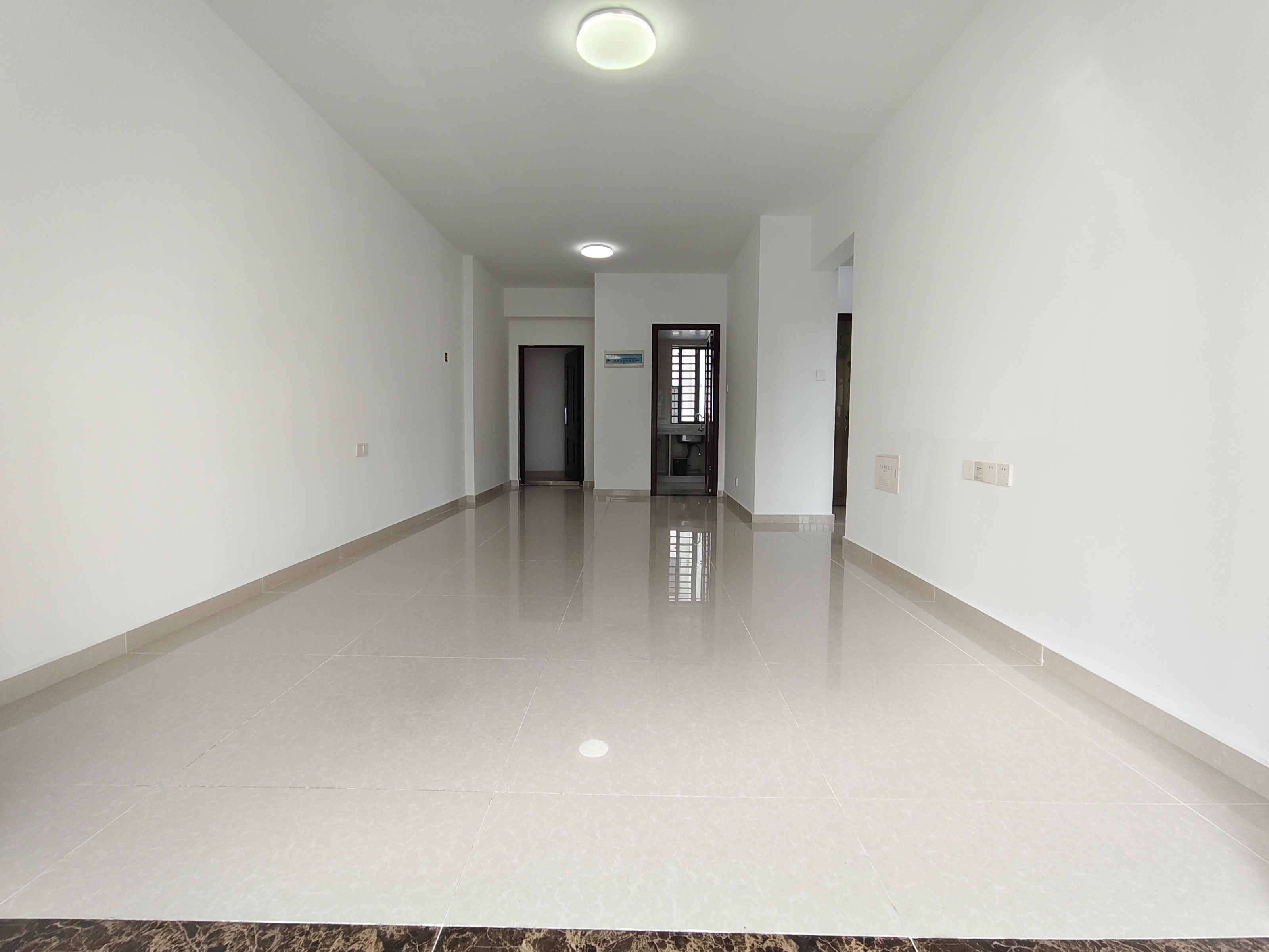 中交.博巷雅苑  3室2厅1卫    2400.0元/月室内图