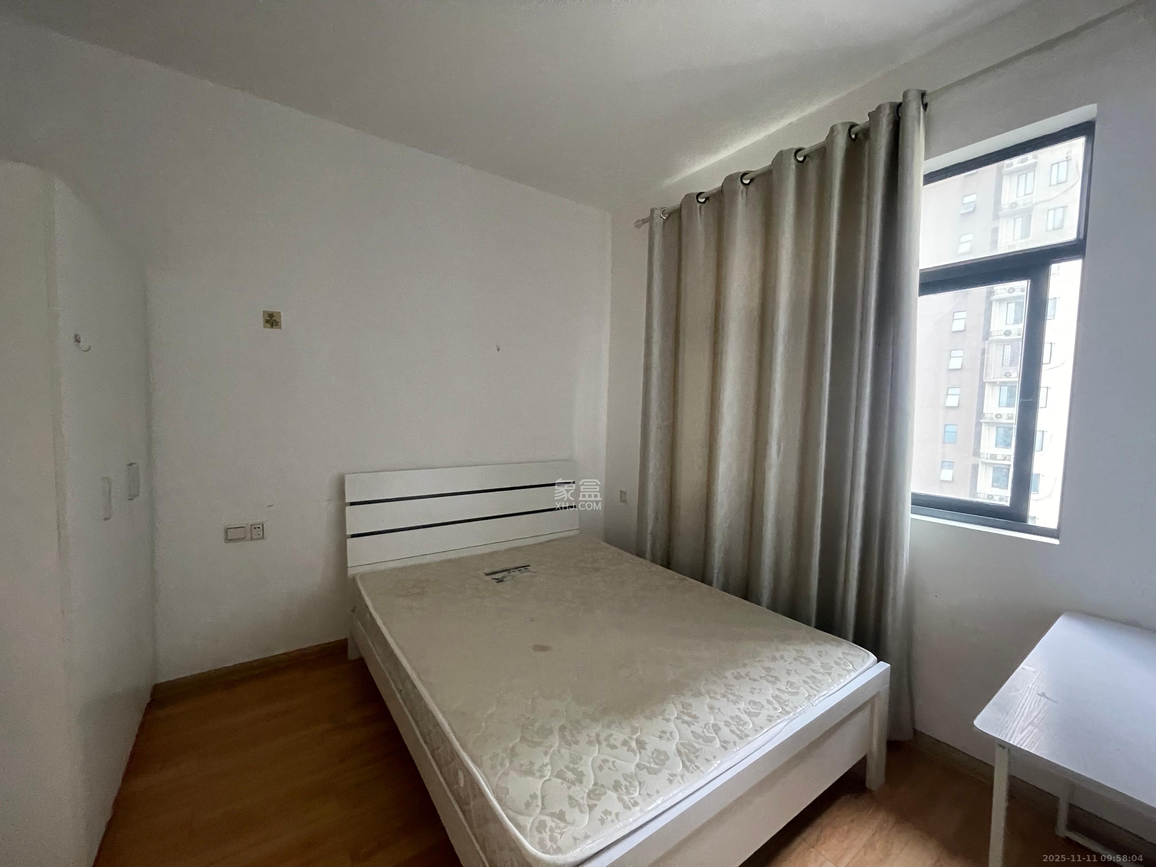 华侨假日中心(晟华苑) 2室2厅1卫 2000.0元/月 华侨假日中心(晟华苑) 2室2厅1卫 2000.0元/月室内图