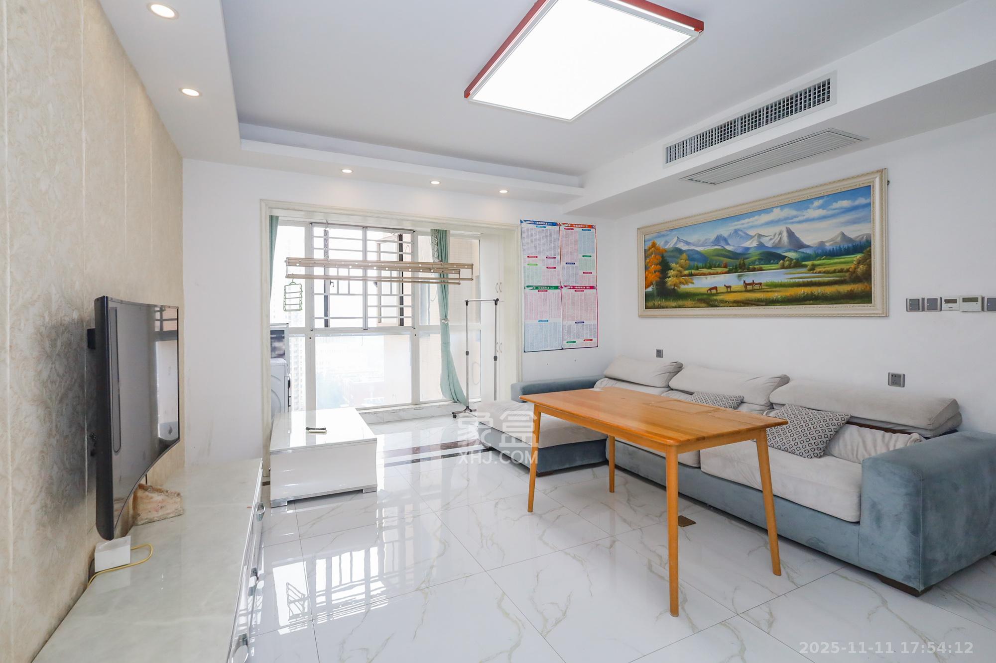 钰龙天下一期 3室2厅2卫 256.0万 钰龙天下一期 3室2厅2卫 256.0万客厅