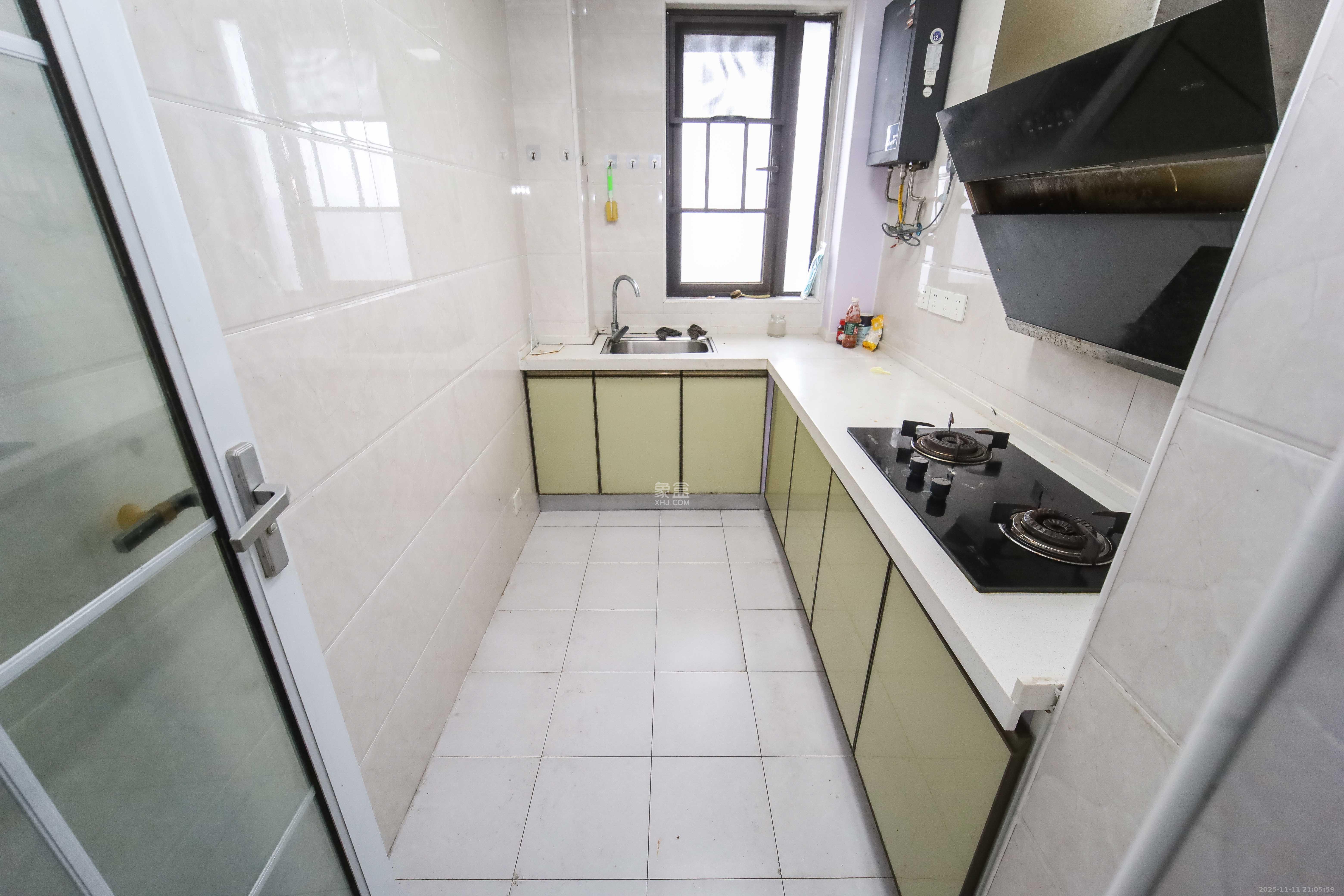 中欣楚天熙苑  3室2厅2卫    95.0万厨房