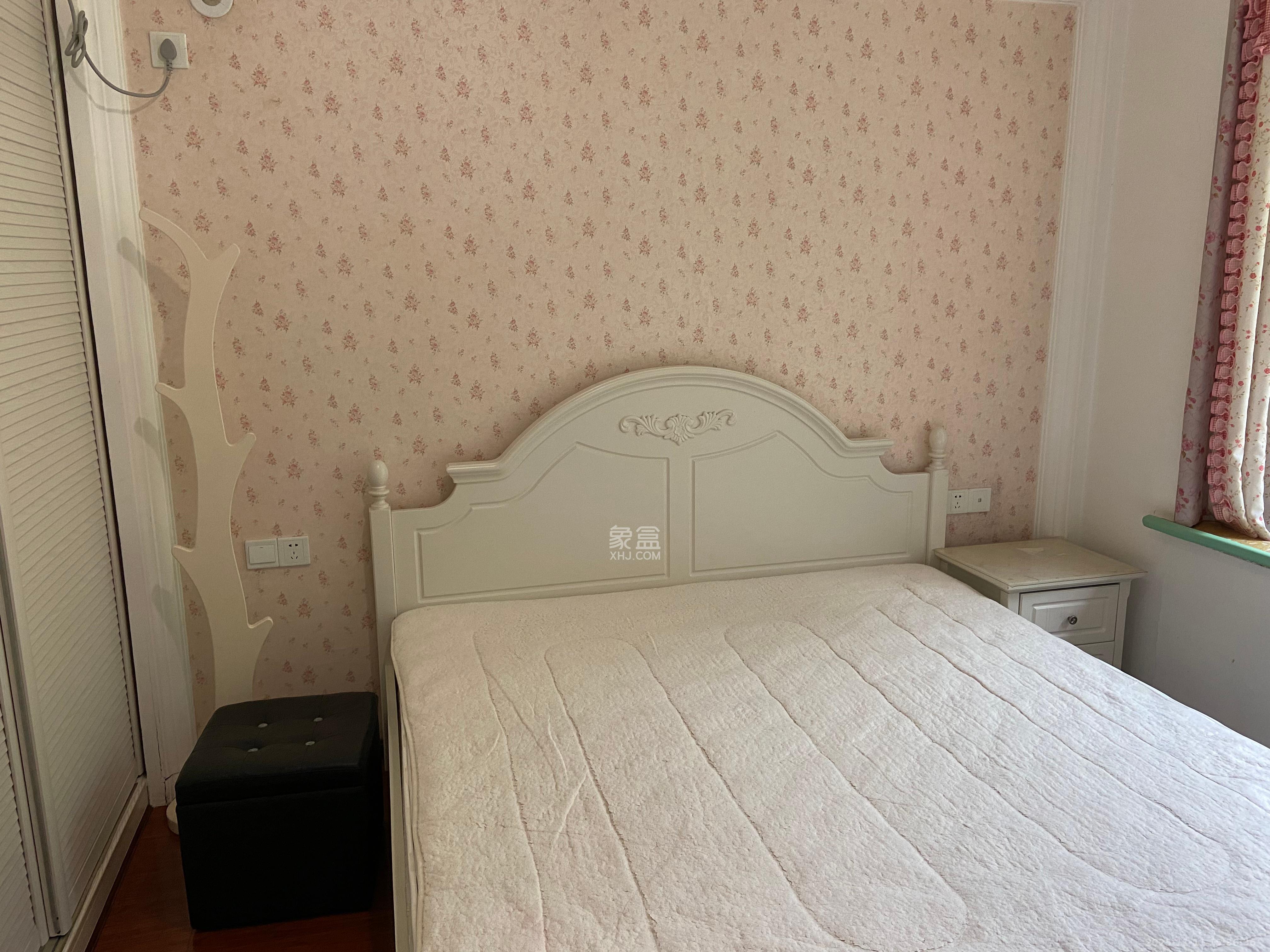 山水嘉园  3室2厅1卫    1800.0元/月室内图