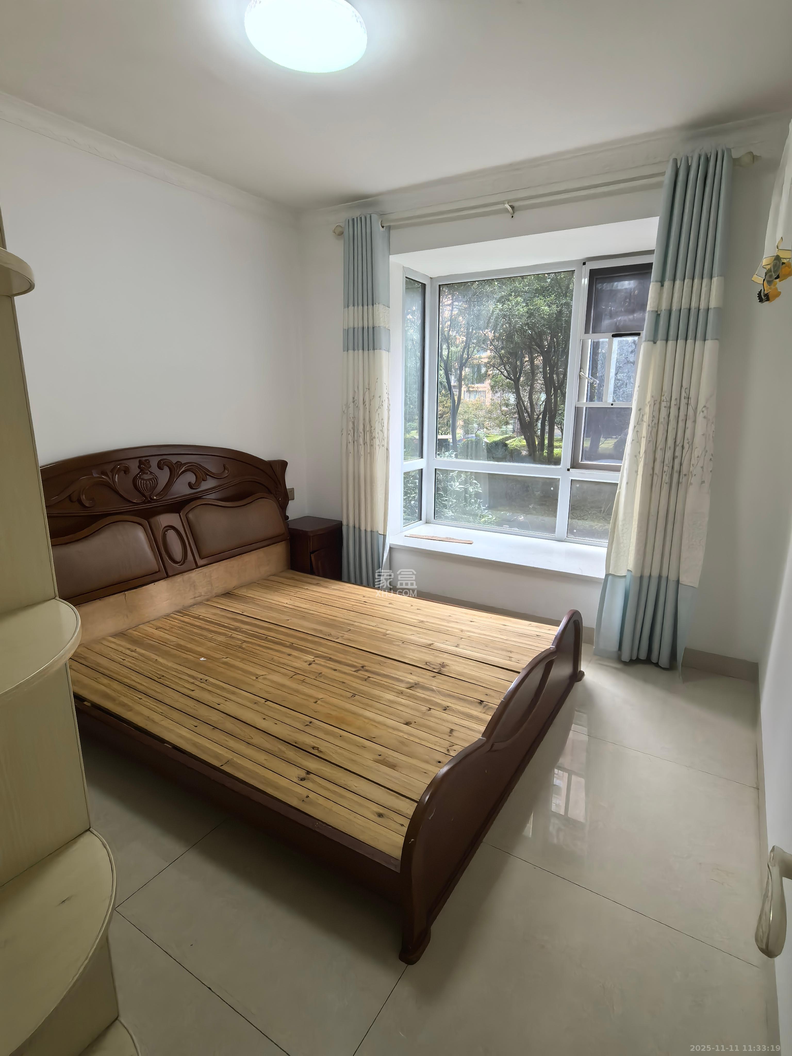 丽发新城  1室0厅0卫    2000.0元/月室内图