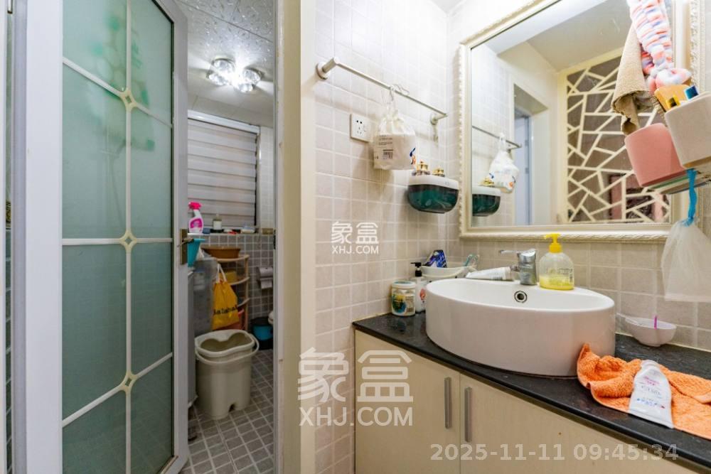 翡翠云天 2室2厅1卫 1800.0元/月 翡翠云天 2室2厅1卫 1800.0元/月室内图