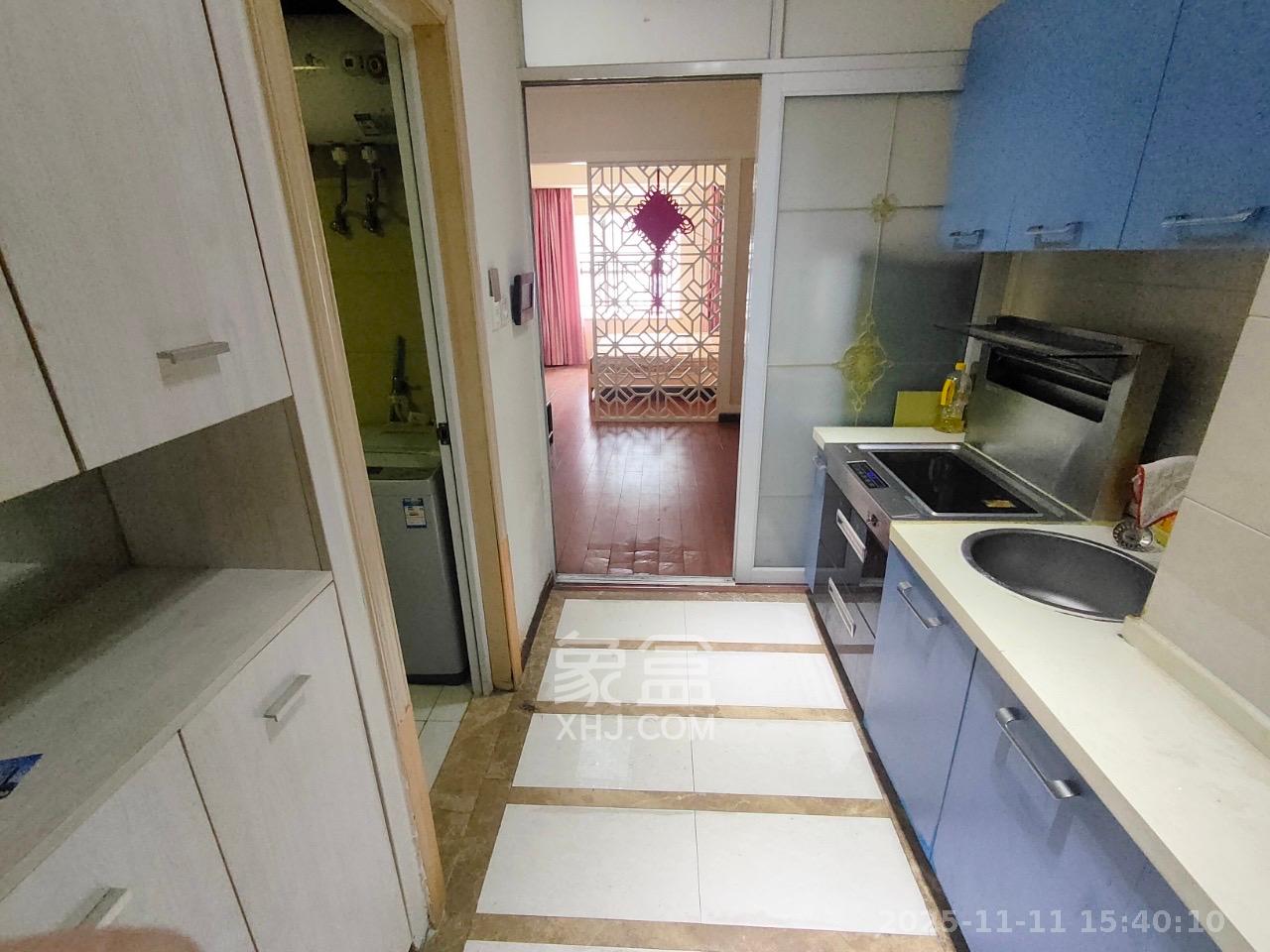 西子一间  1室0厅1卫    1600.0元/月室内图