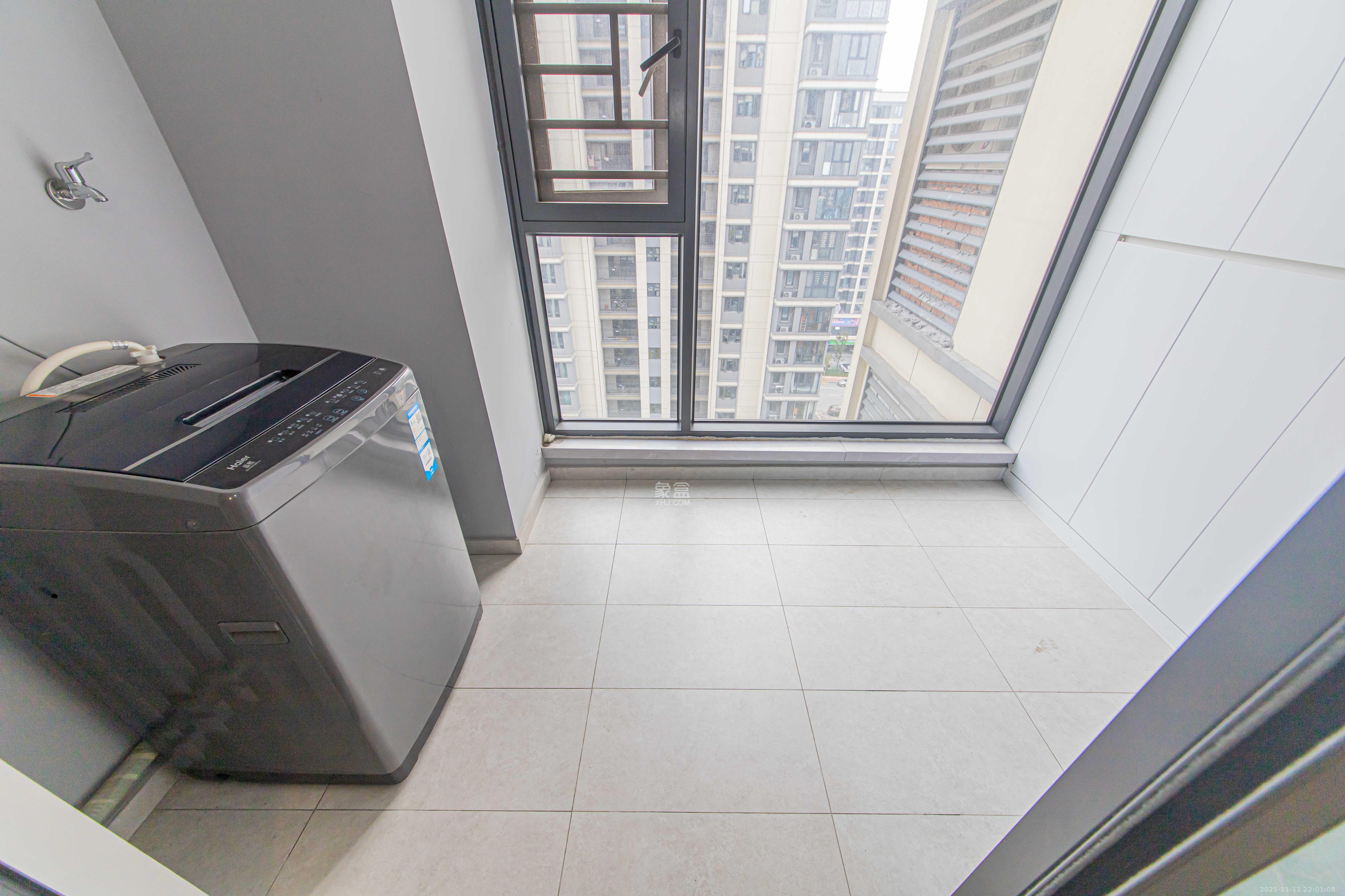 江悦和鸣 4室2厅2卫 202.0万 江悦和鸣 4室2厅2卫 202.0万阳台