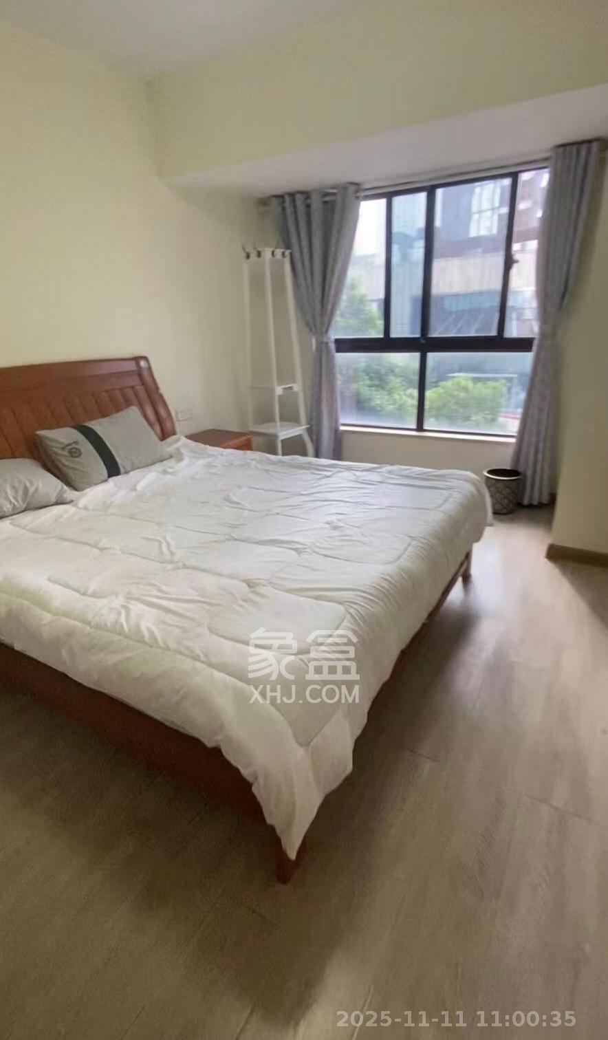 绿地中央广场 3室2厅1卫 2800.0元/月 绿地中央广场 3室2厅1卫 2800.0元/月室内图