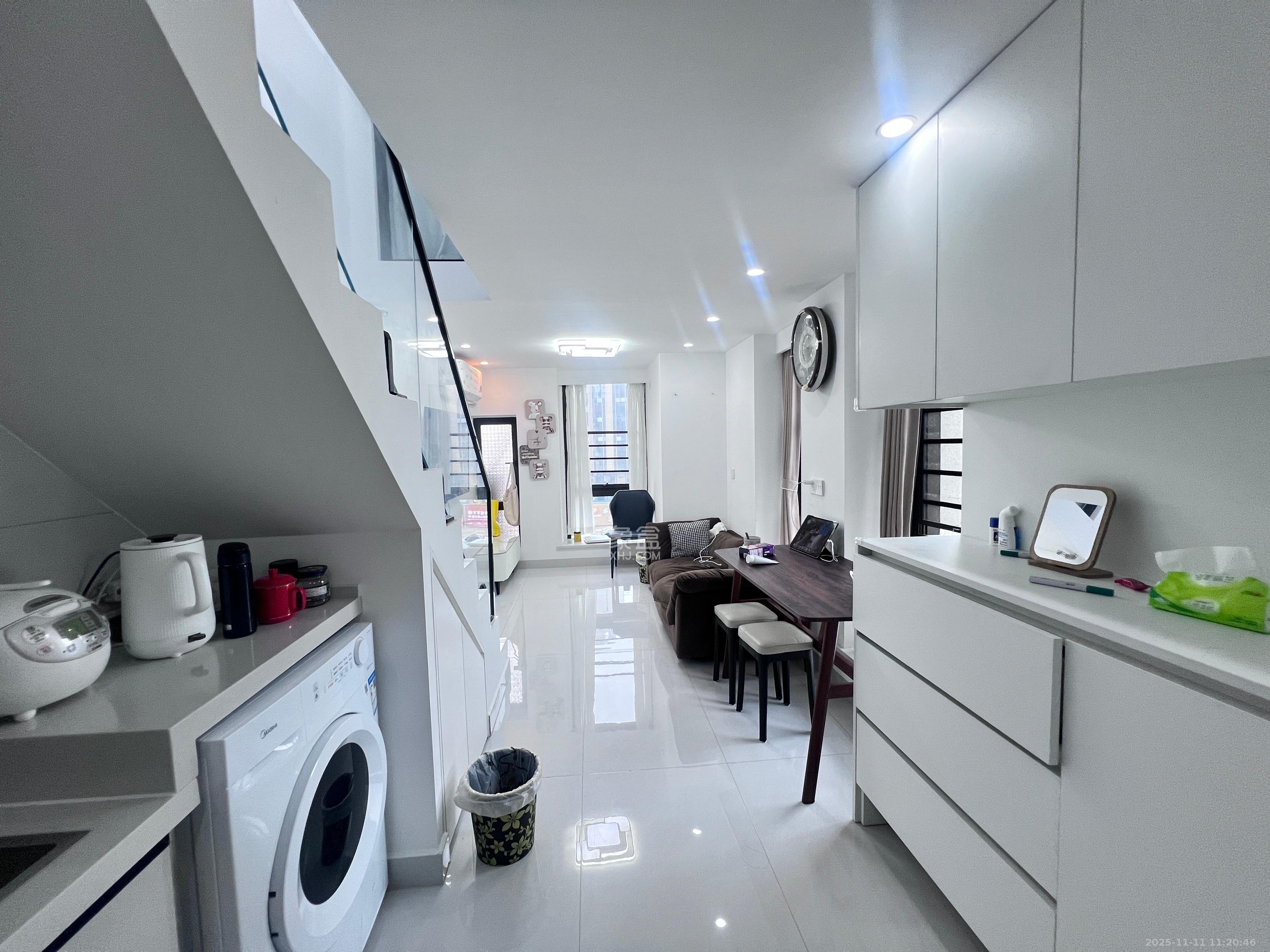 珠江花城好世界  1室1厅1卫    2300.0元/月室内图