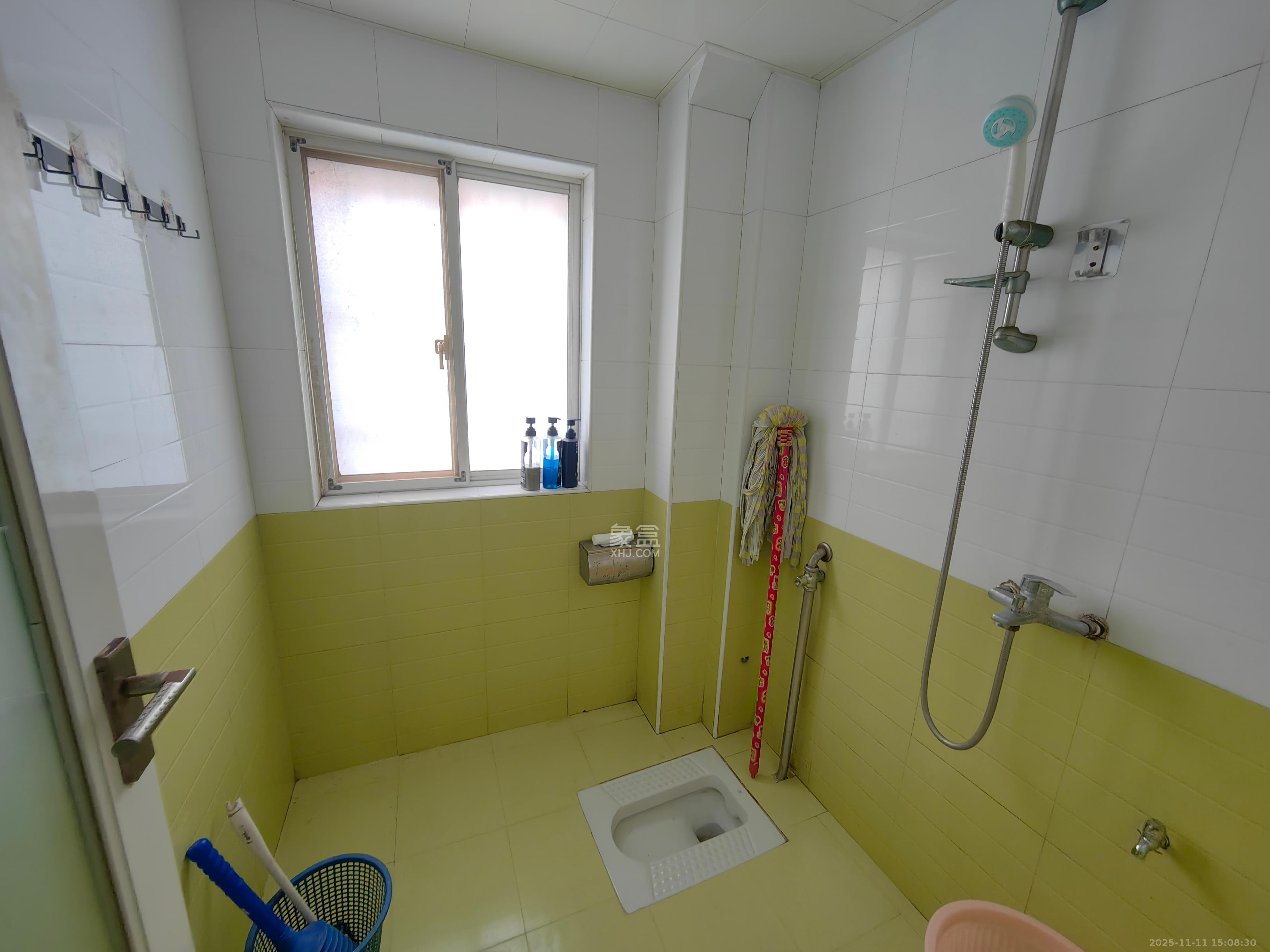 星城雅郡 1室2厅2卫 1500.0元/月 星城雅郡 1室2厅2卫 1500.0元/月室内图