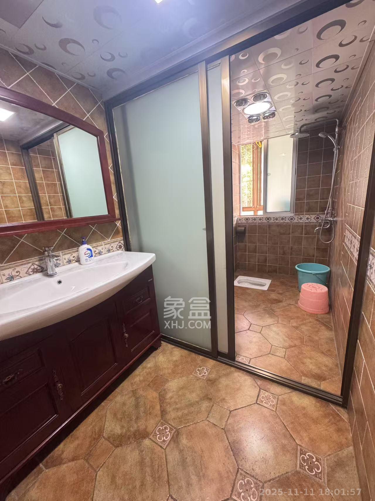 红树湾 3室2厅1卫 2000.0元/月 红树湾 3室2厅1卫 2000.0元/月室内图