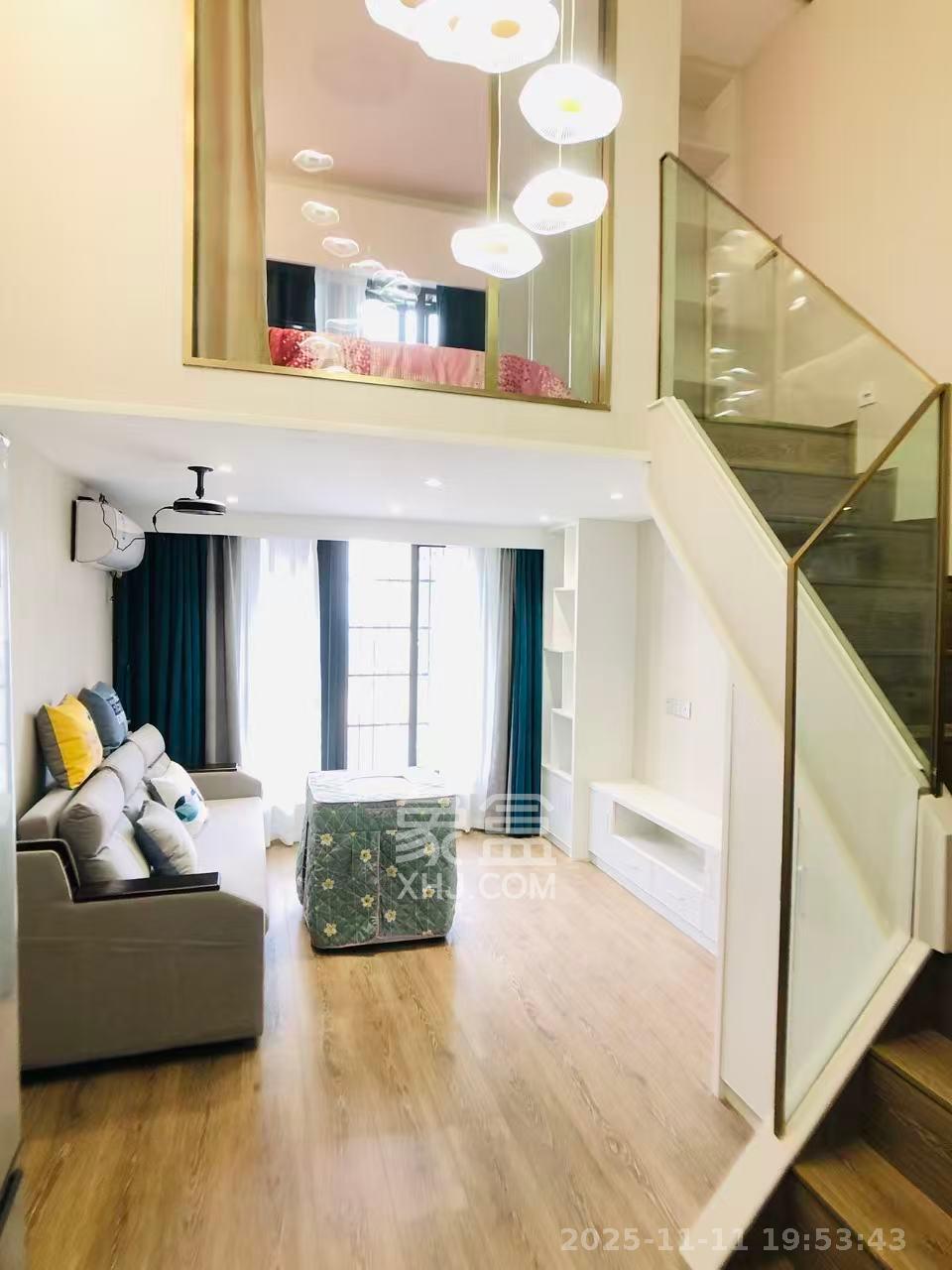 华远海蓝郡  2室2厅1卫    1680.0元/月室内图