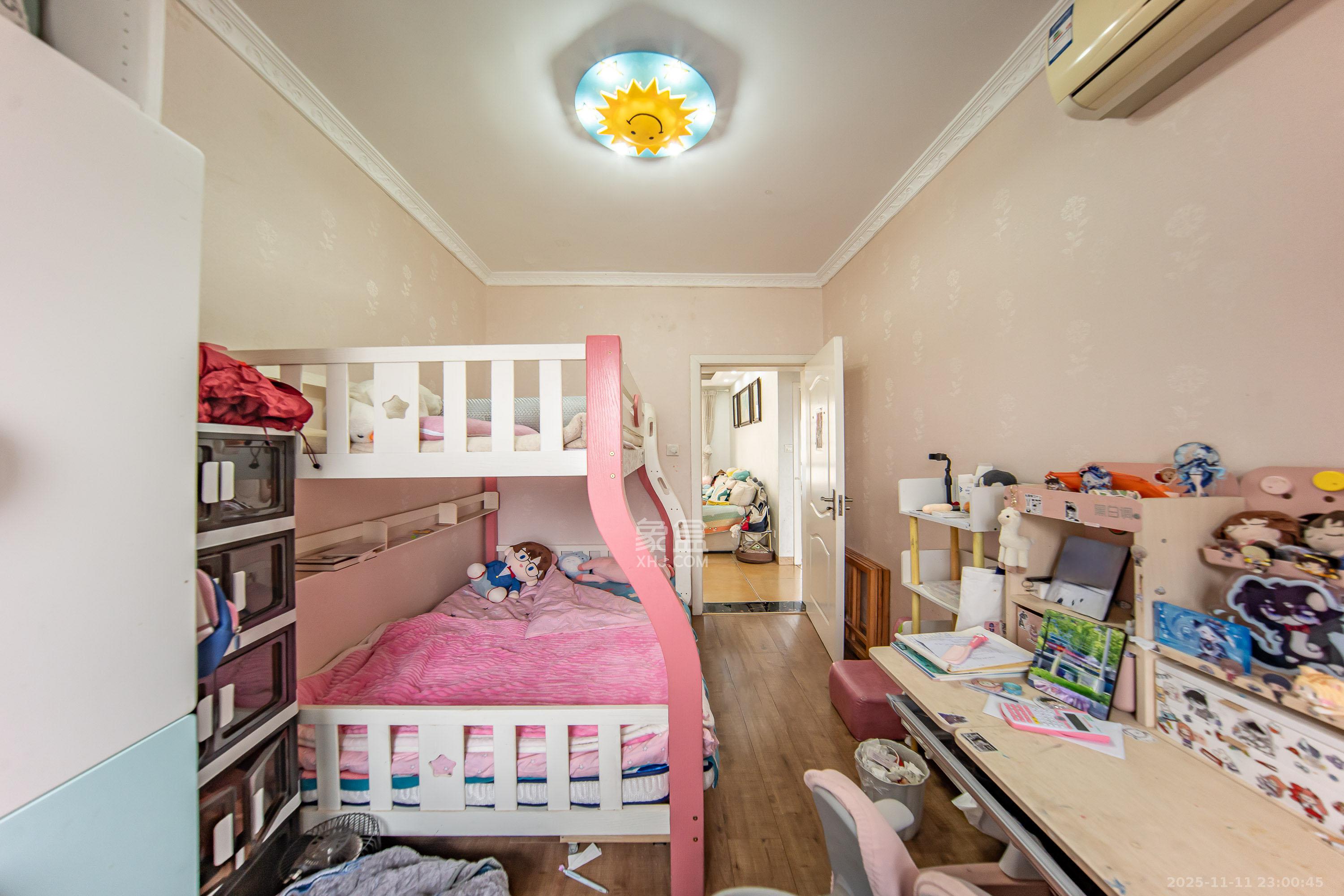 兰亭湾畔 3室2厅1卫 88.0万 兰亭湾畔 3室2厅1卫 88.0万卧室