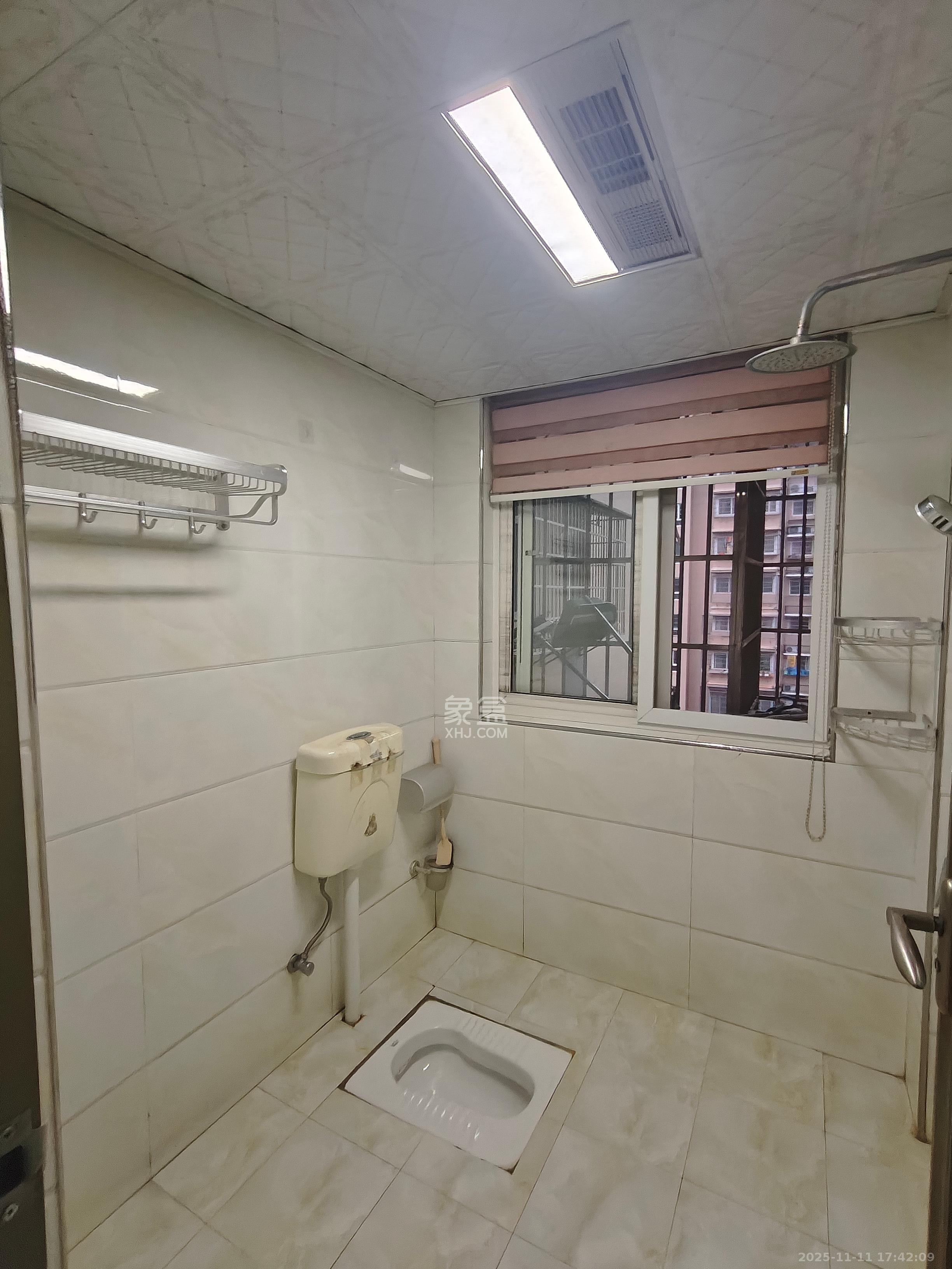 星城新宇黎雅苑  3室2厅2卫    2500.0元/月室内图