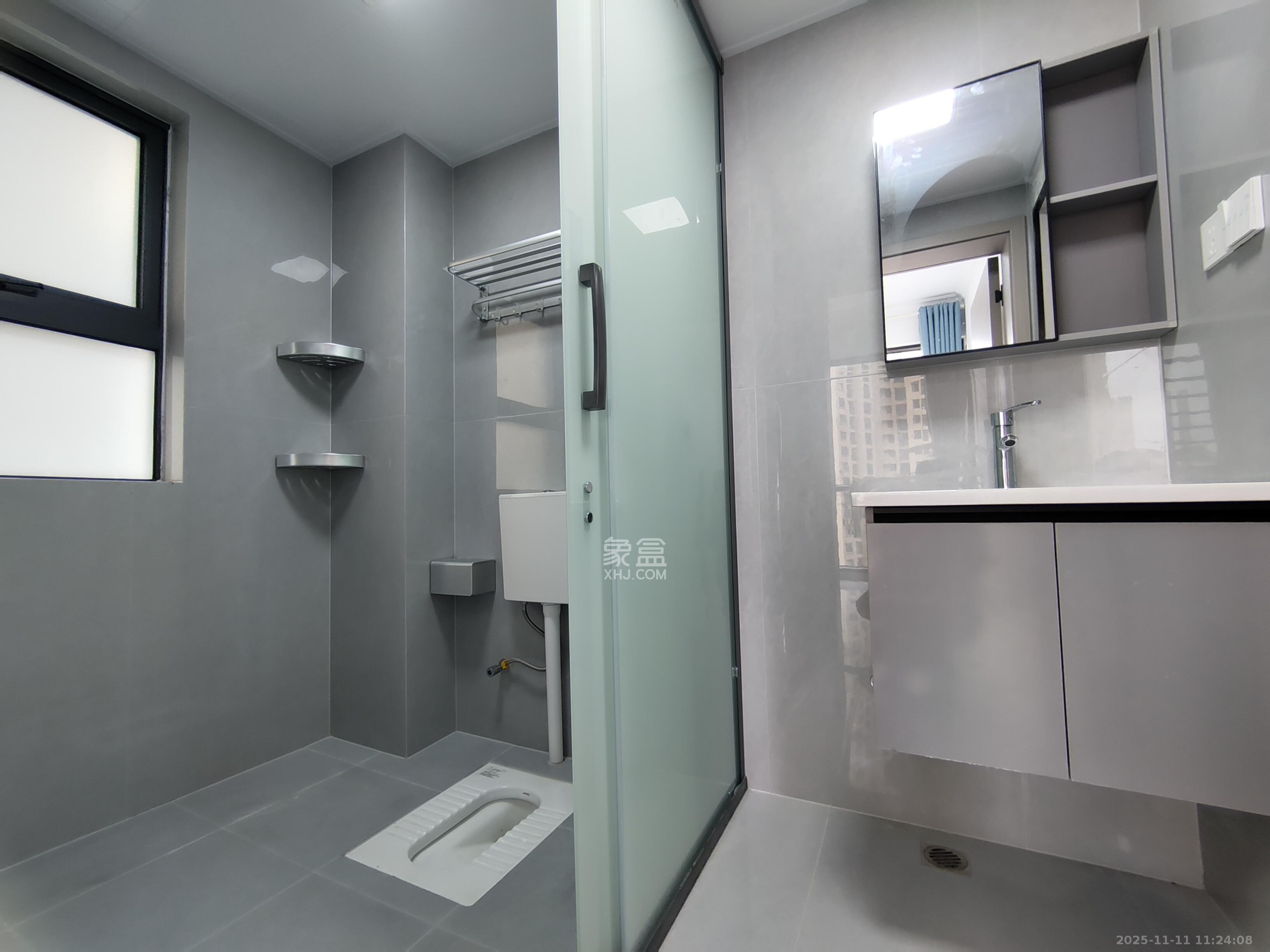 明发阅江悦府  3室2厅1卫    2400.0元/月室内图