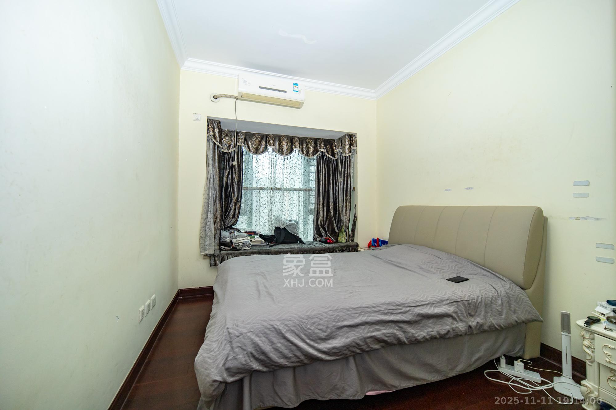 恒大雅苑  3室2厅1卫    85.0万卧室