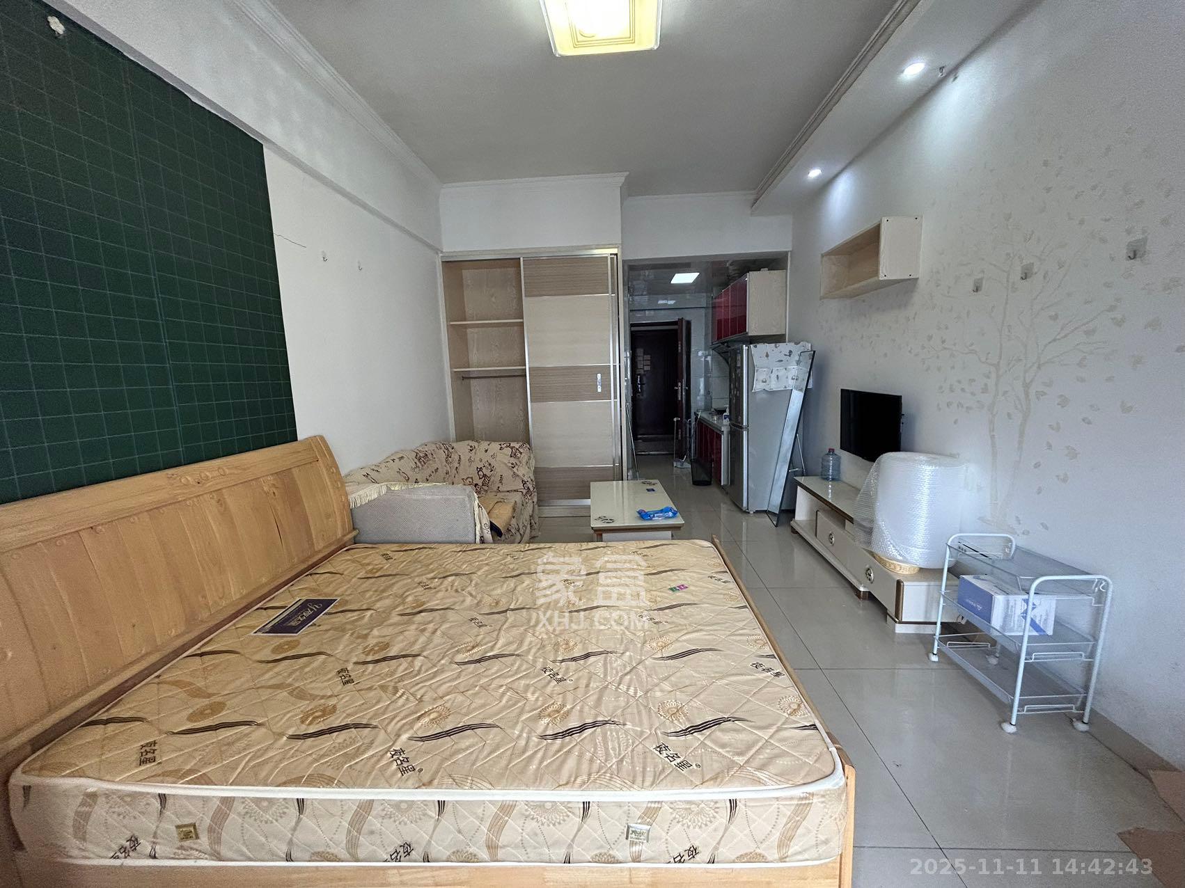 达美D6区  1室1厅1卫    1400.0元/月室内图