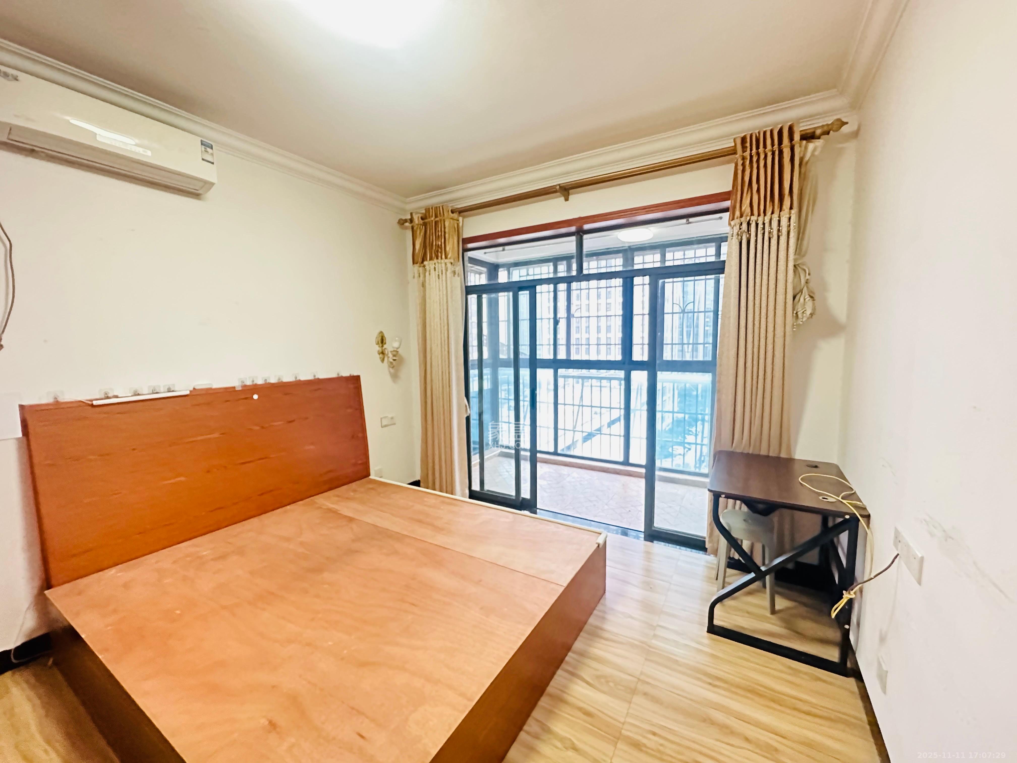 茶山馨苑  2室2厅1卫    2300.0元/月室内图