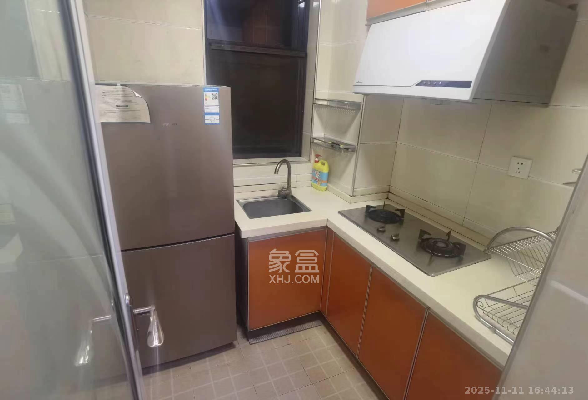 枫林家园  1室1厅1卫    1600.0元/月室内图