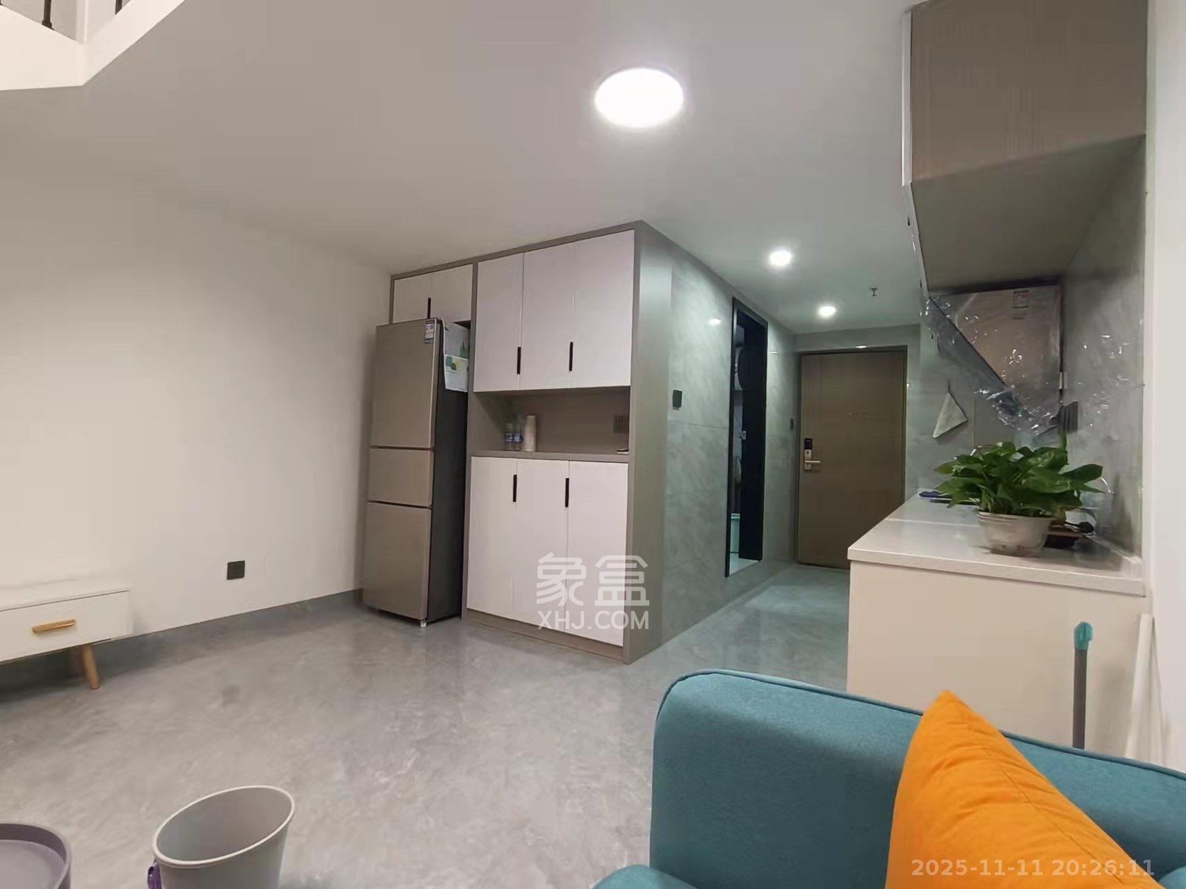 中交广场公寓  1室1厅1卫    2000.0元/月室内图