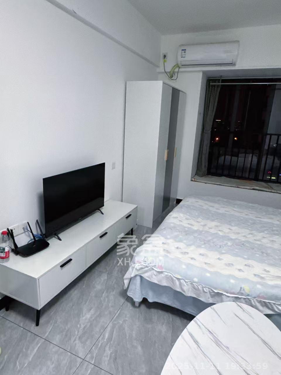 碧桂园印象  1室1厅1卫    1300.0元/月室内图