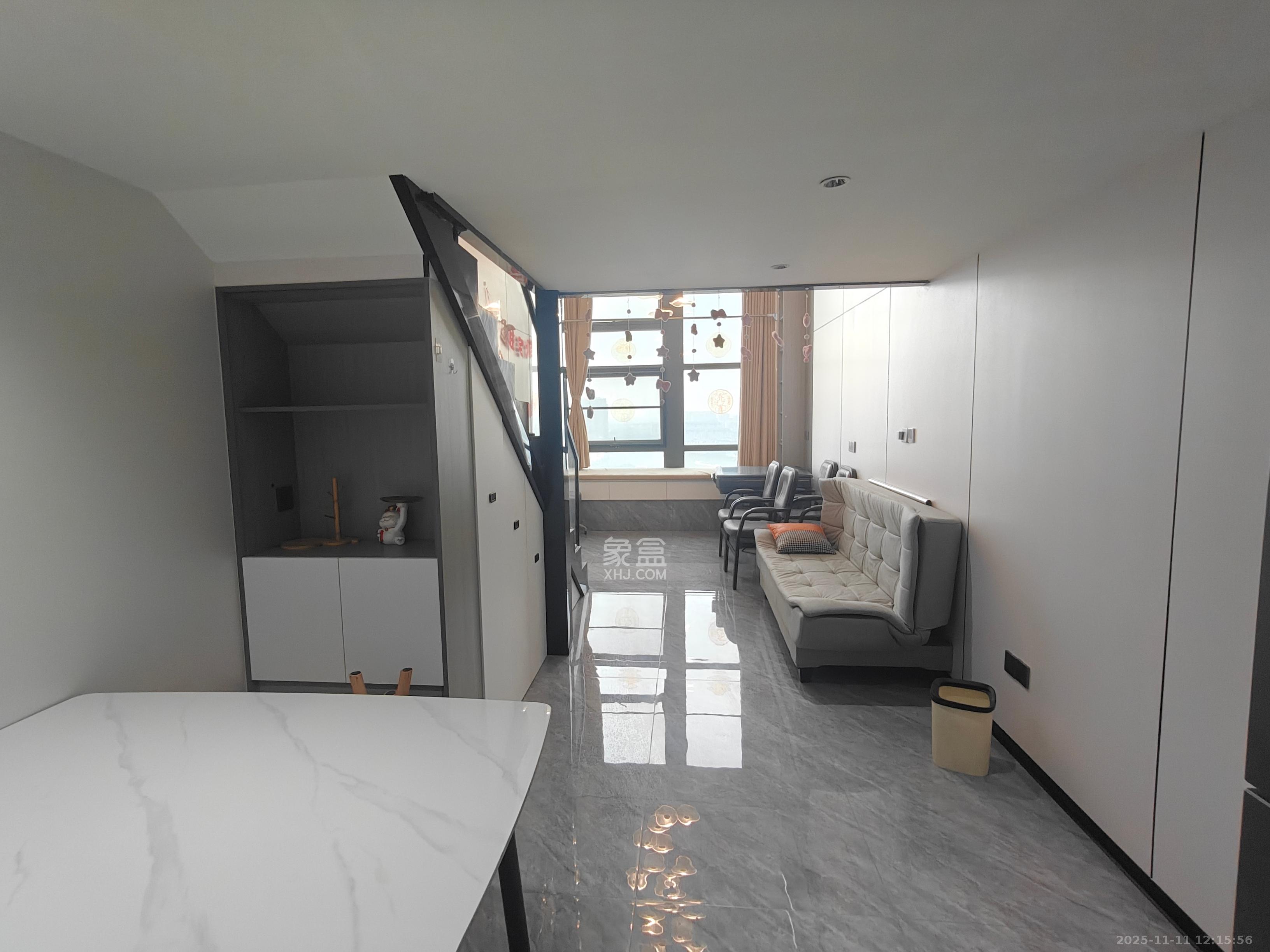 正荣财富中心  1室1厅1卫    1500.0元/月室内图