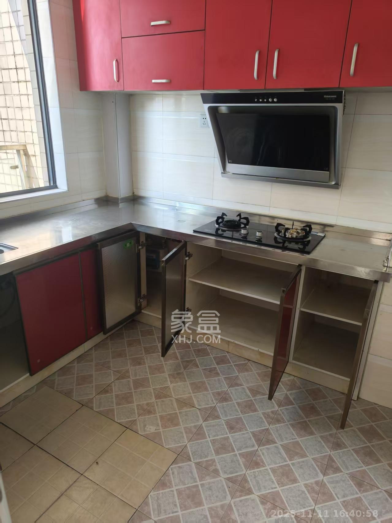 湘江世纪城咏江苑 3室2厅2卫 2200.0元/月 湘江世纪城咏江苑 3室2厅2卫 2200.0元/月室内图