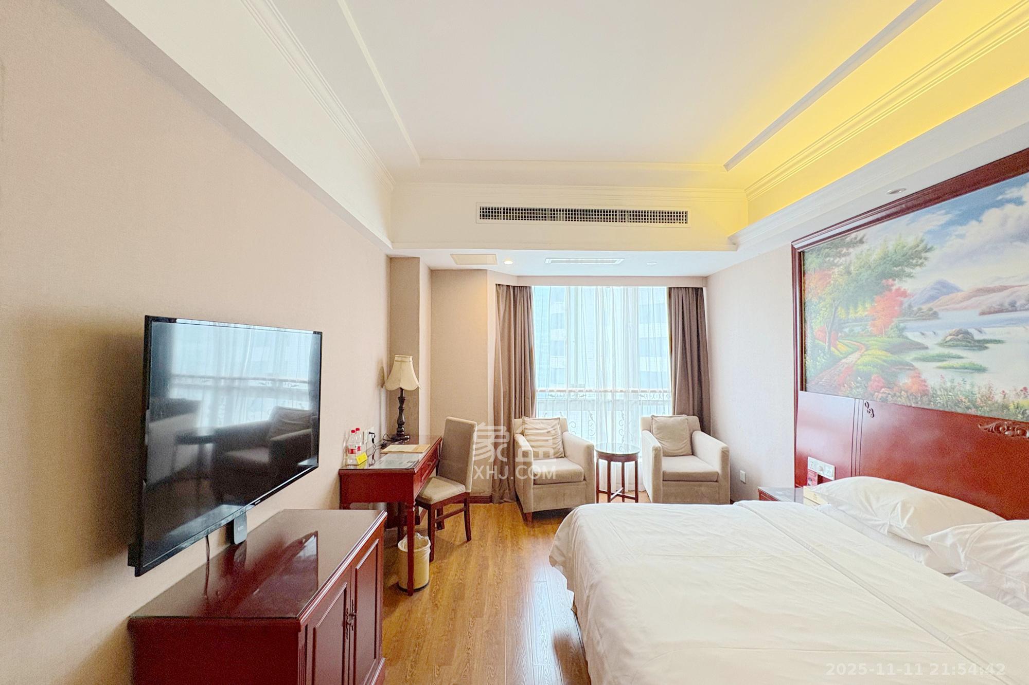 和府 1室1厅1卫 30.0万 和府 1室1厅1卫 30.0万客厅