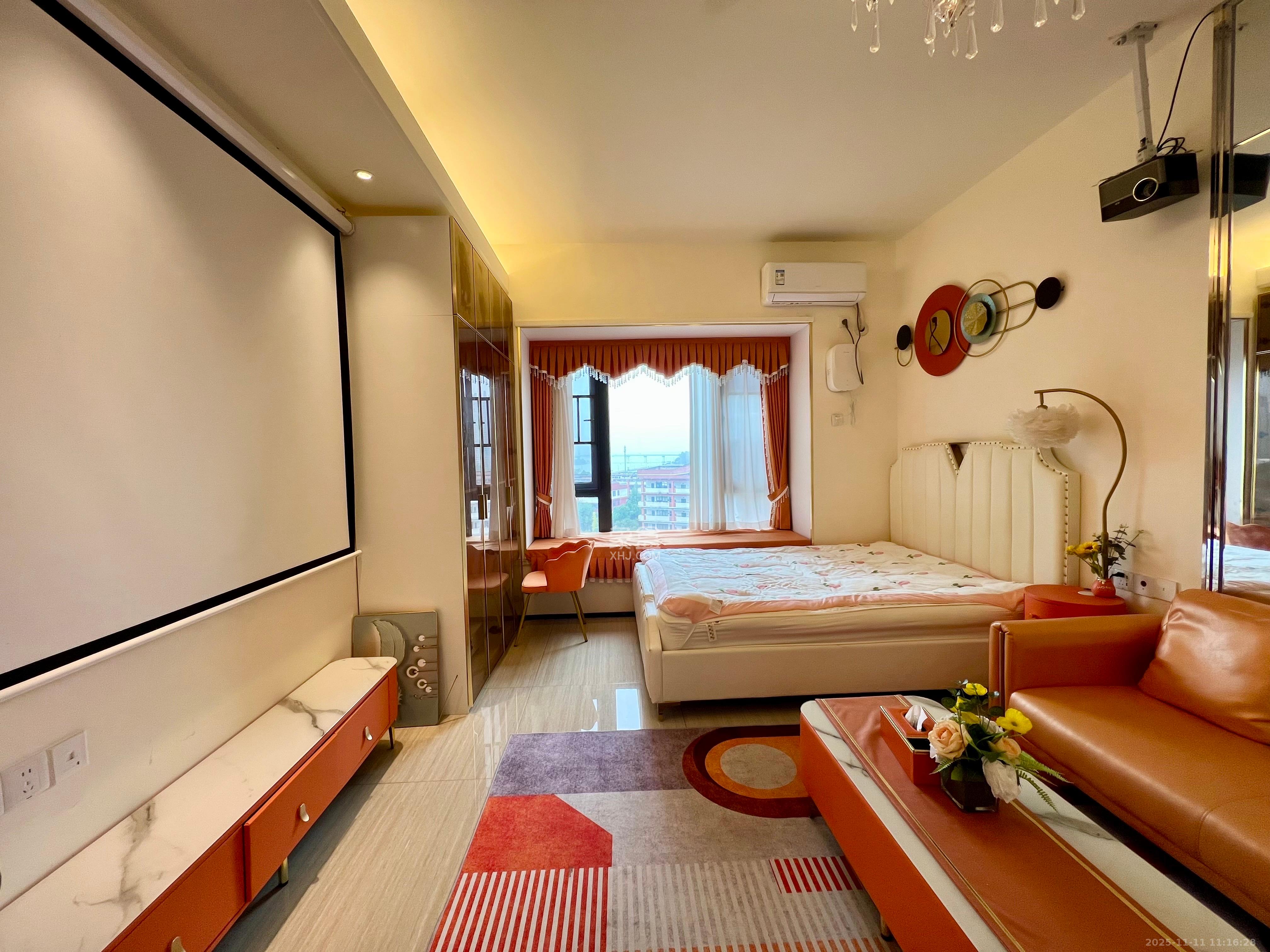 恒大清澜苑（恒大御景半岛四期）  1室1厅1卫    1700.0元/月