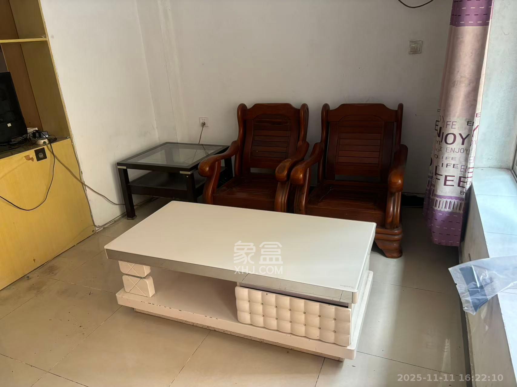 御景龙城 1室1厅1卫 800.0元/月 御景龙城 1室1厅1卫 800.0元/月室内图