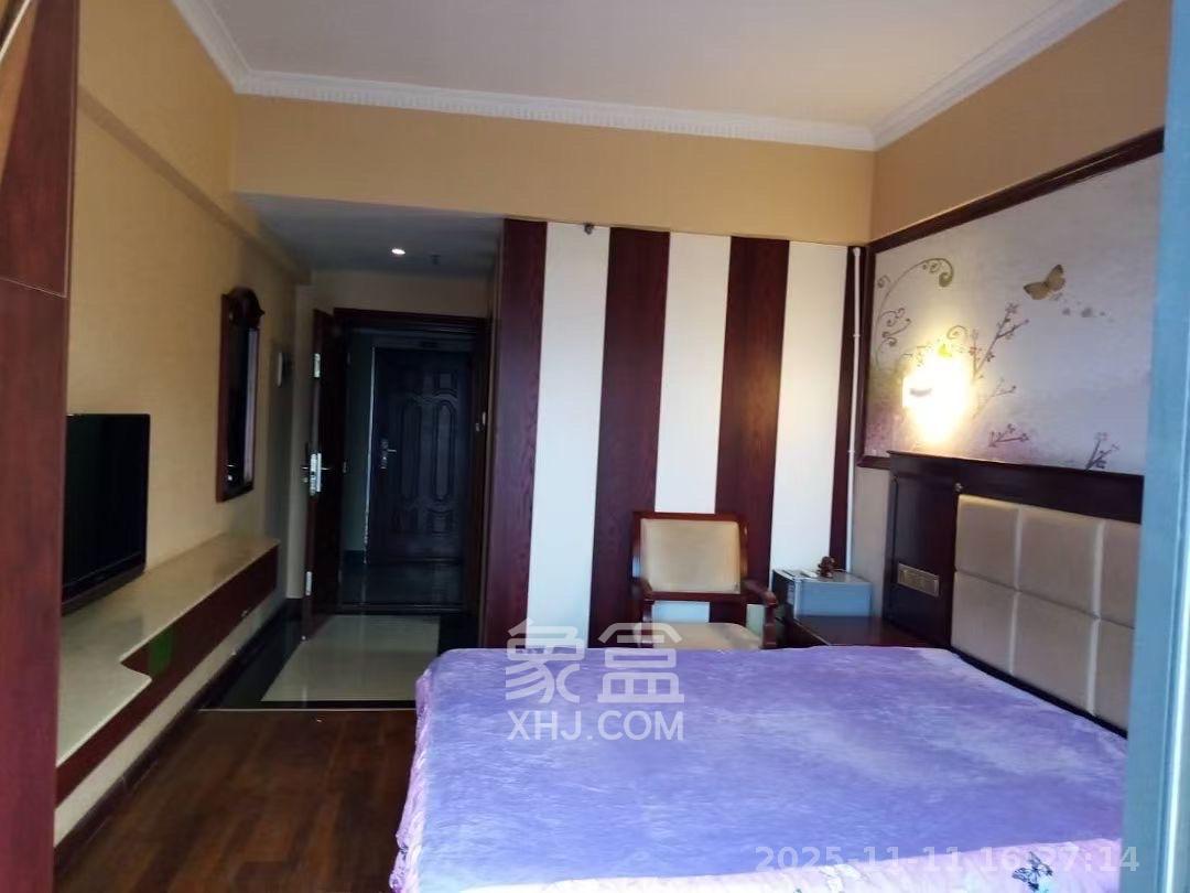 名富公寓  1室0厅1卫    1300.0元/月