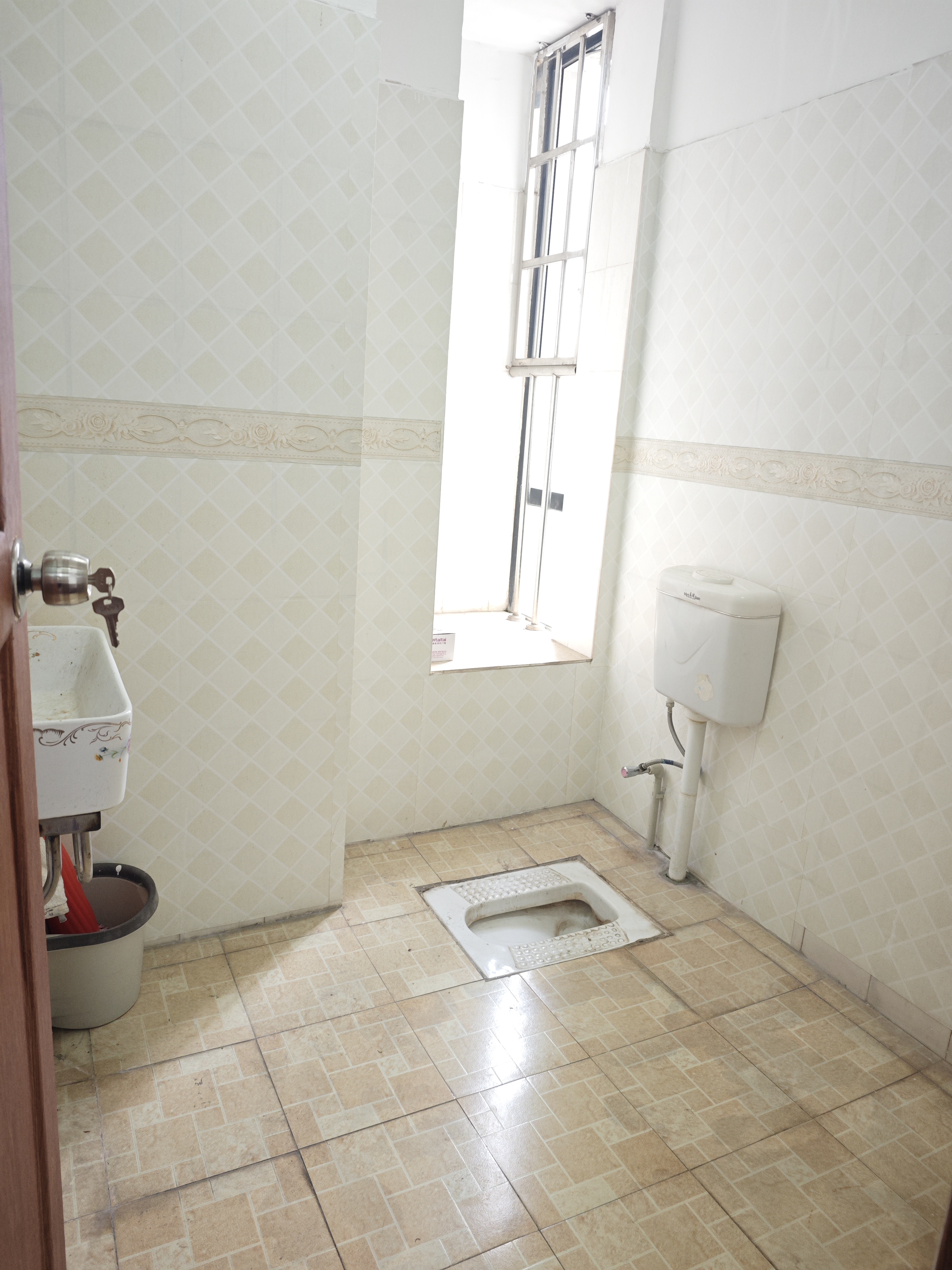 玉沙广场(京华城) 2室2厅1卫 2100.0元/月 玉沙广场(京华城) 2室2厅1卫 2100.0元/月室内图