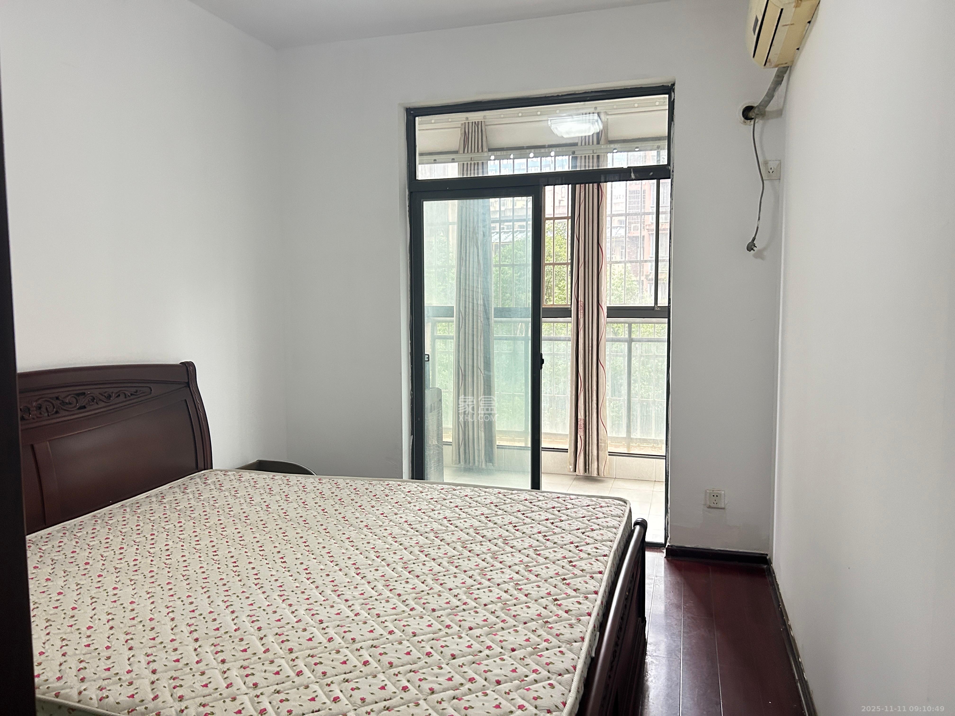 恒盛世家 4室2厅2卫 2500.0元/月 恒盛世家 4室2厅2卫 2500.0元/月室内图