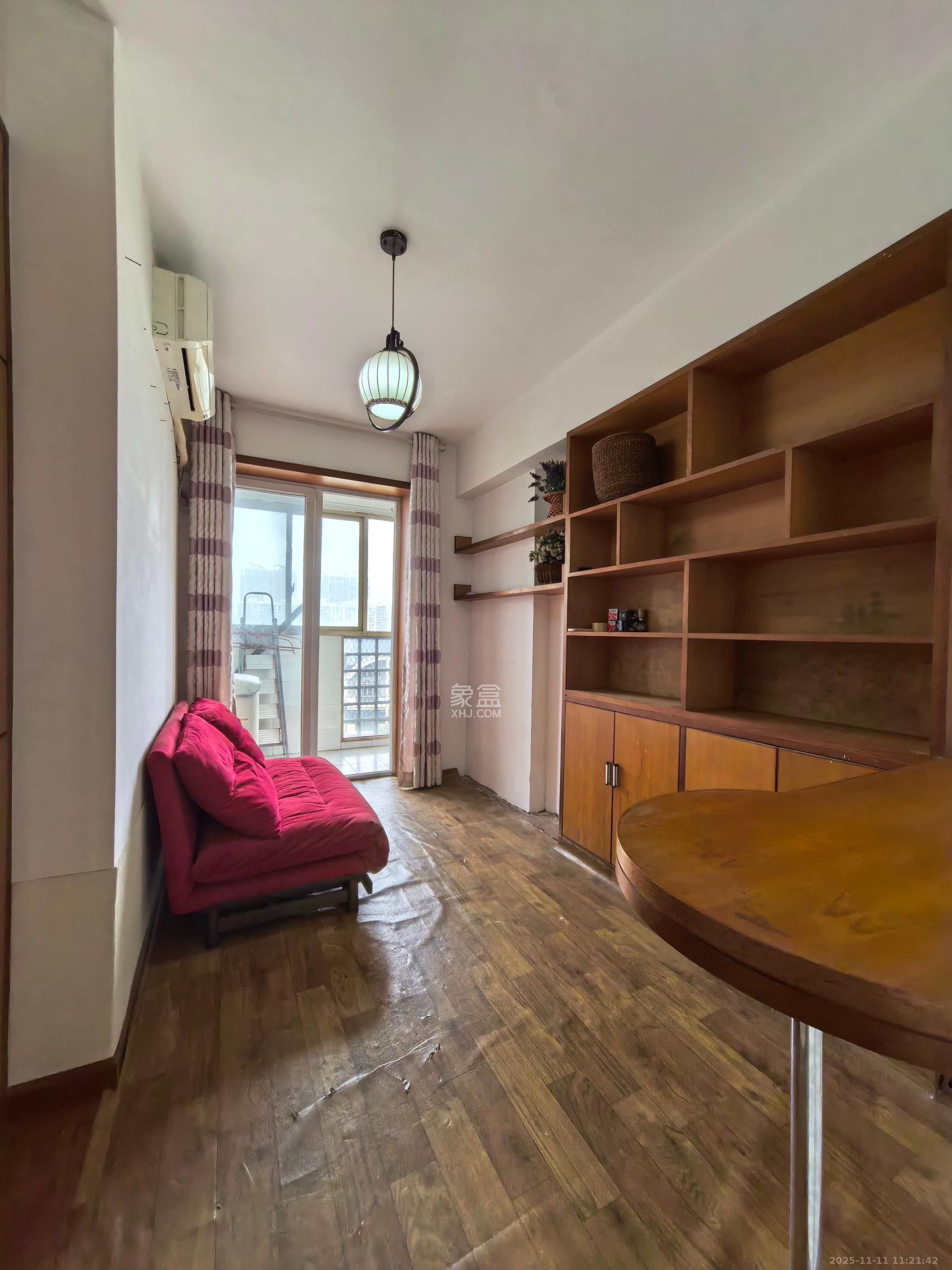 万煦园 3室2厅2卫 2800.0元/月 万煦园 3室2厅2卫 2800.0元/月室内图