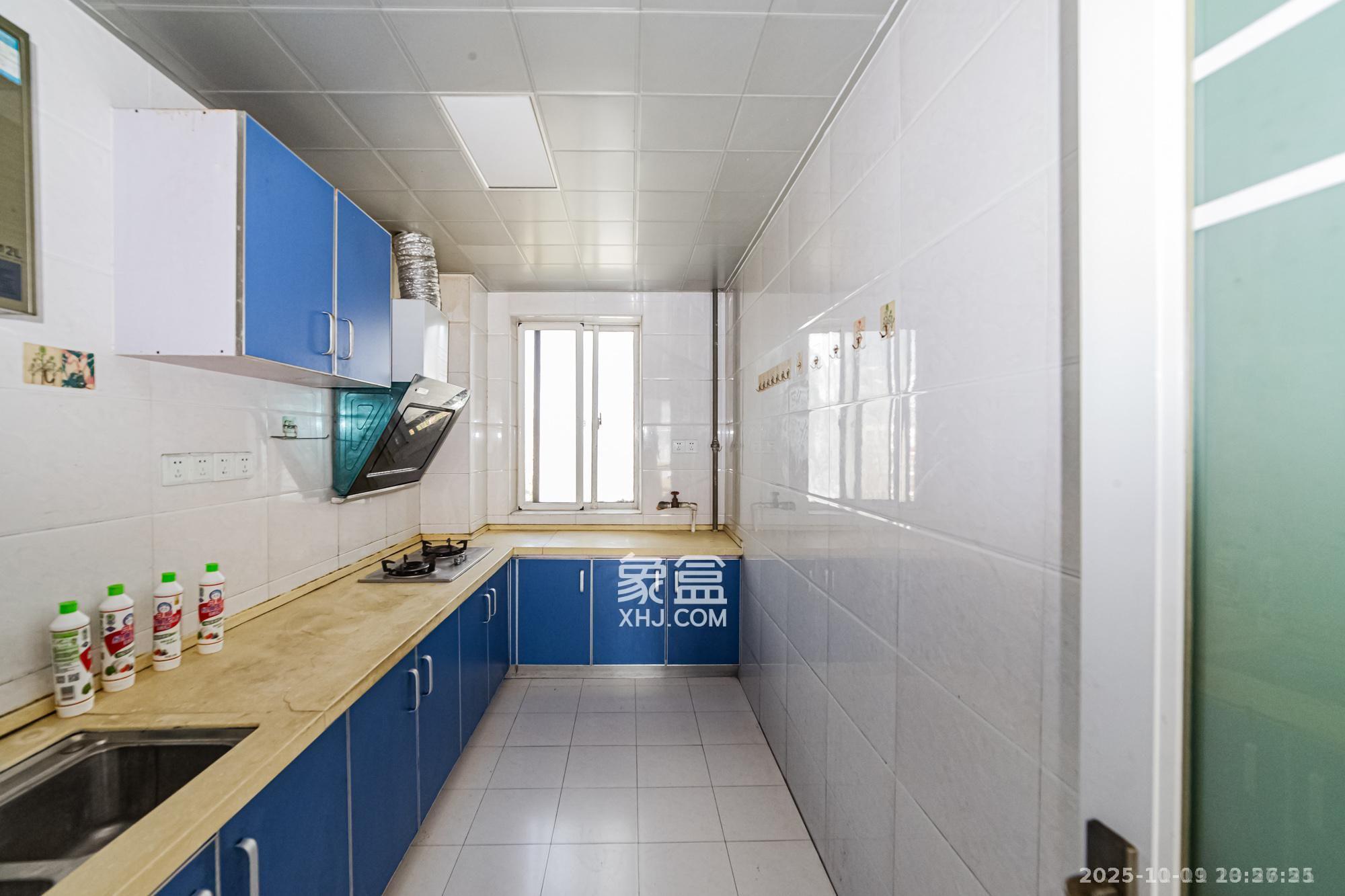 滨江美寓（滨江丽园）  3室2厅2卫    2200.0元/月