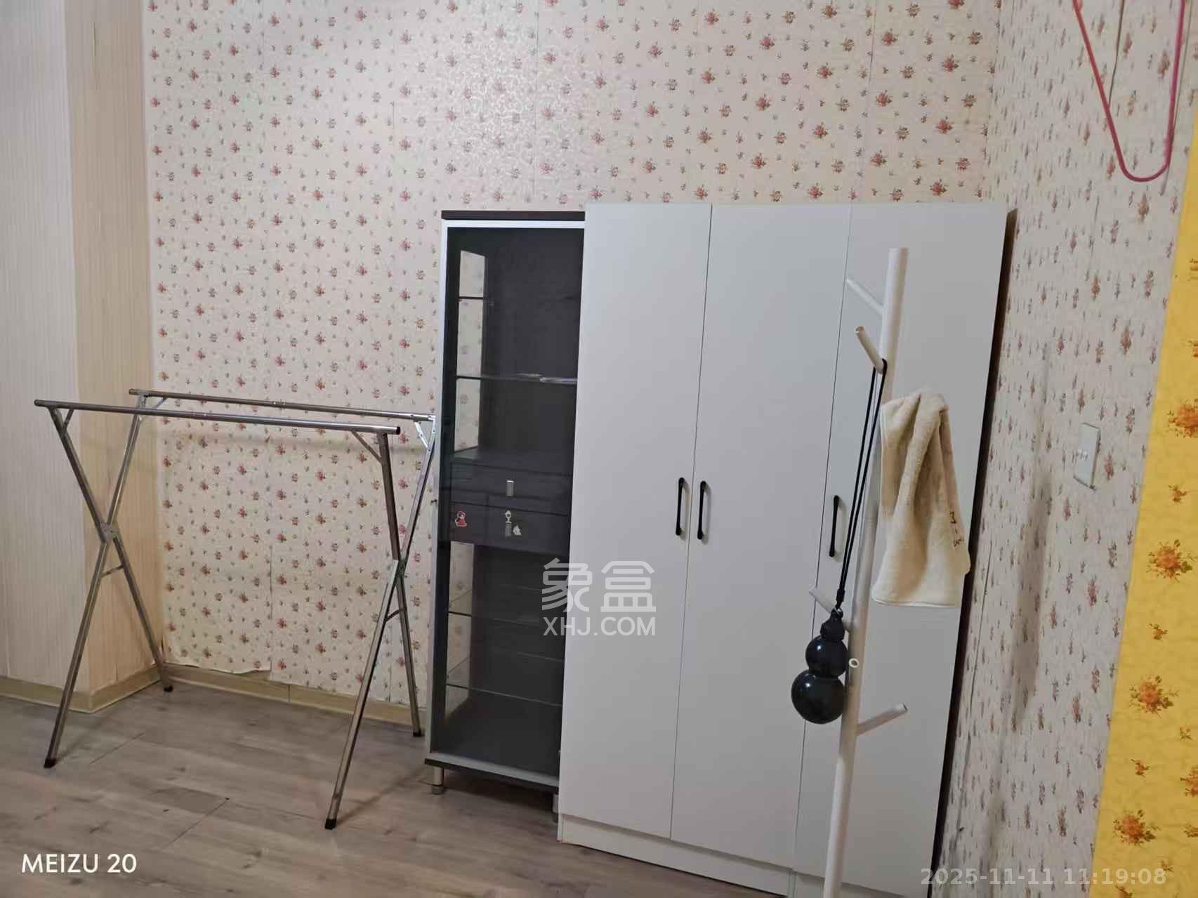 泰时三湘金地 1室1厅1卫 900.0元/月 泰时三湘金地 1室1厅1卫 900.0元/月室内图