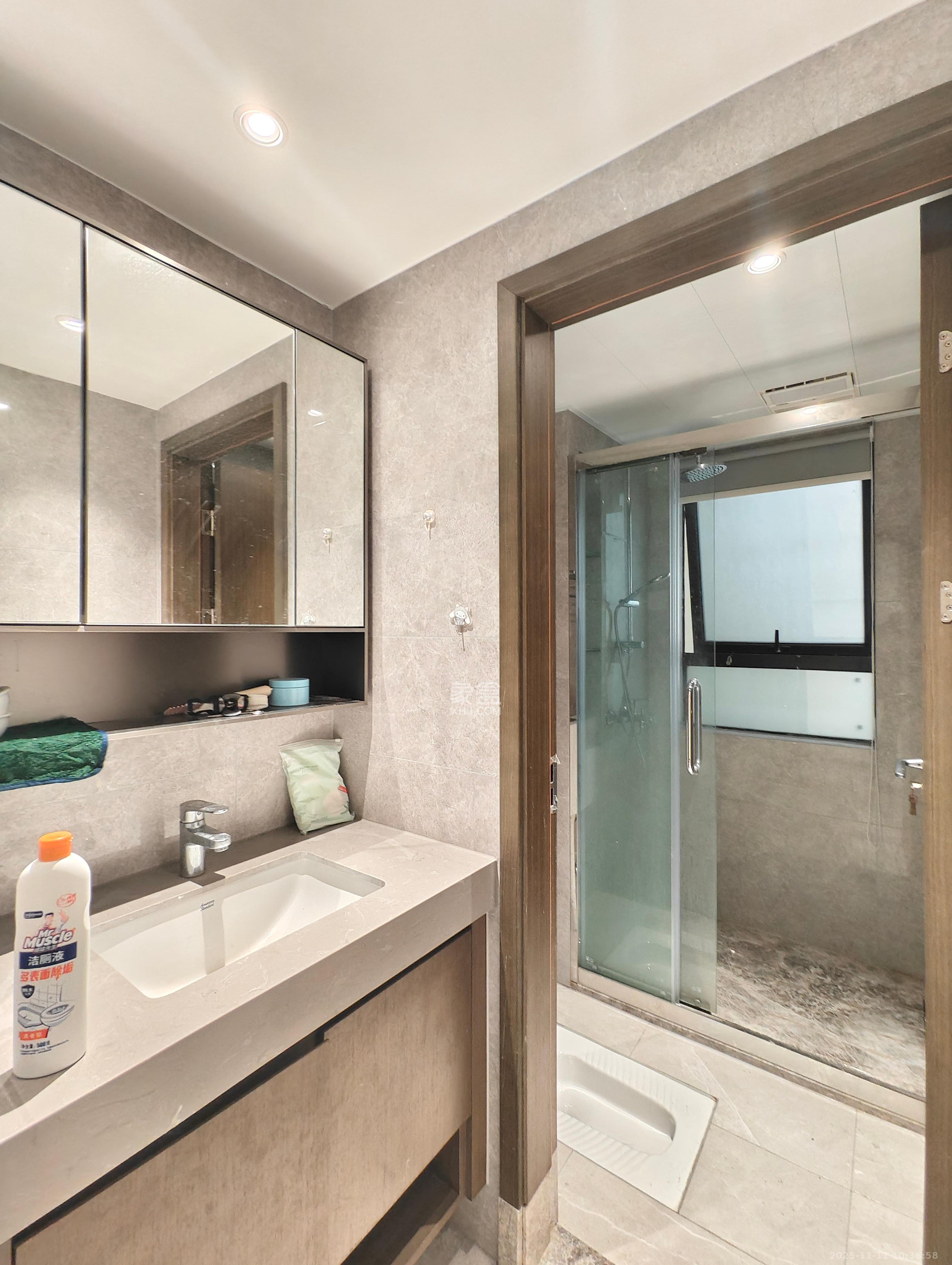 荣盛锦绣学府  4室2厅2卫    2700.0元/月室内图