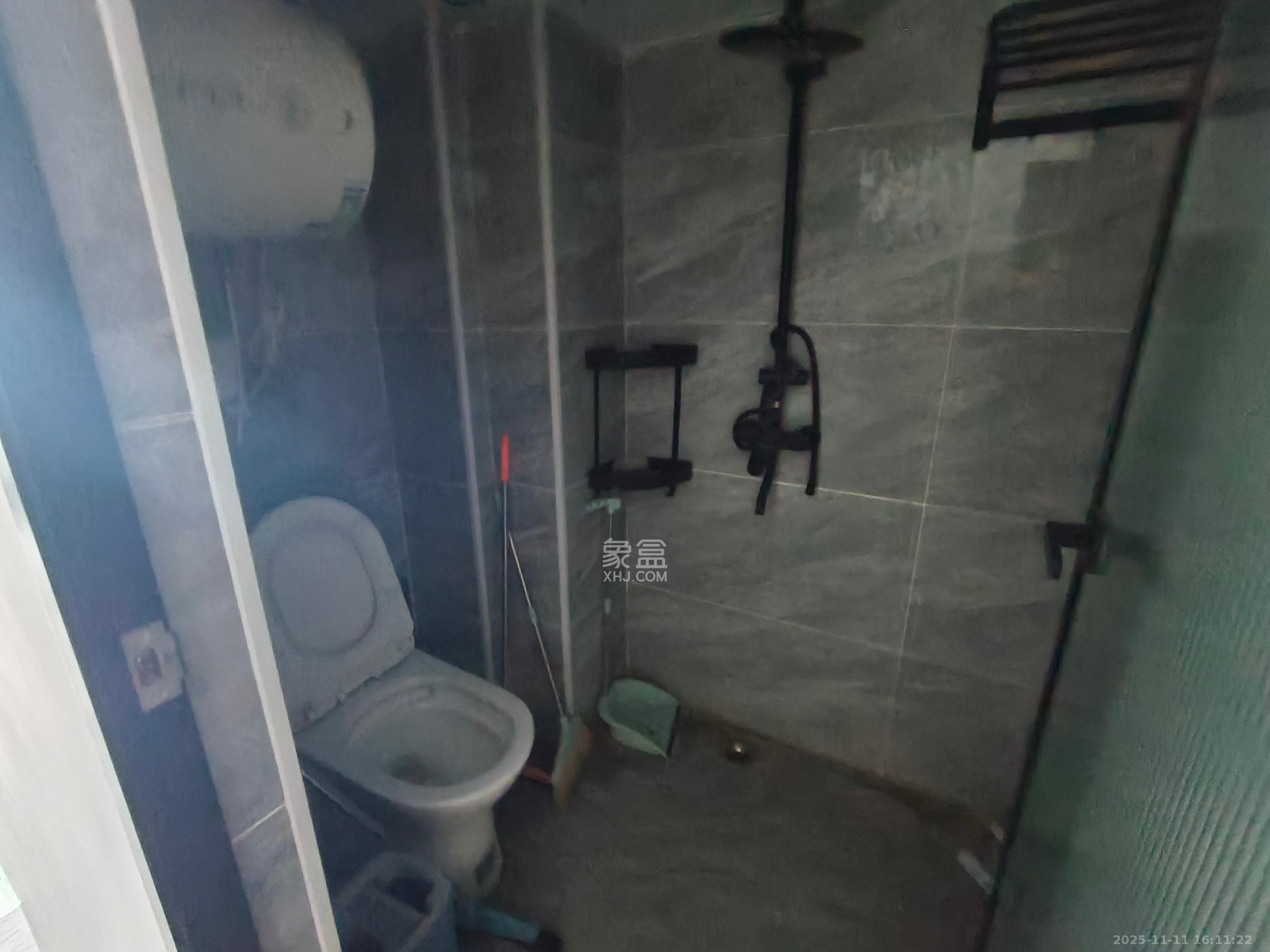 爱家当代境  1室1厅1卫    2000.0元/月室内图