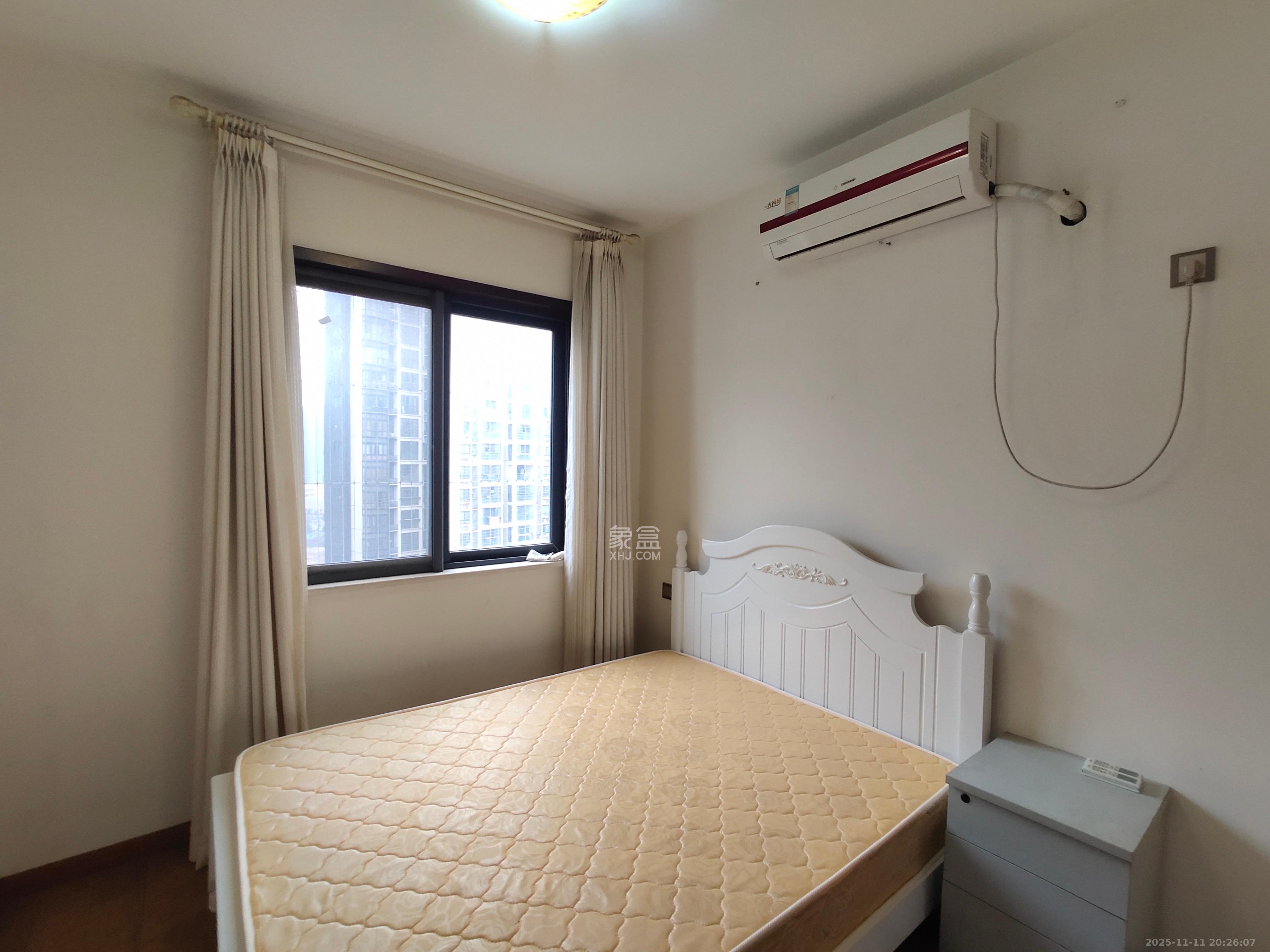 嘉宇盛世华章  3室2厅2卫    2800.0元/月室内图