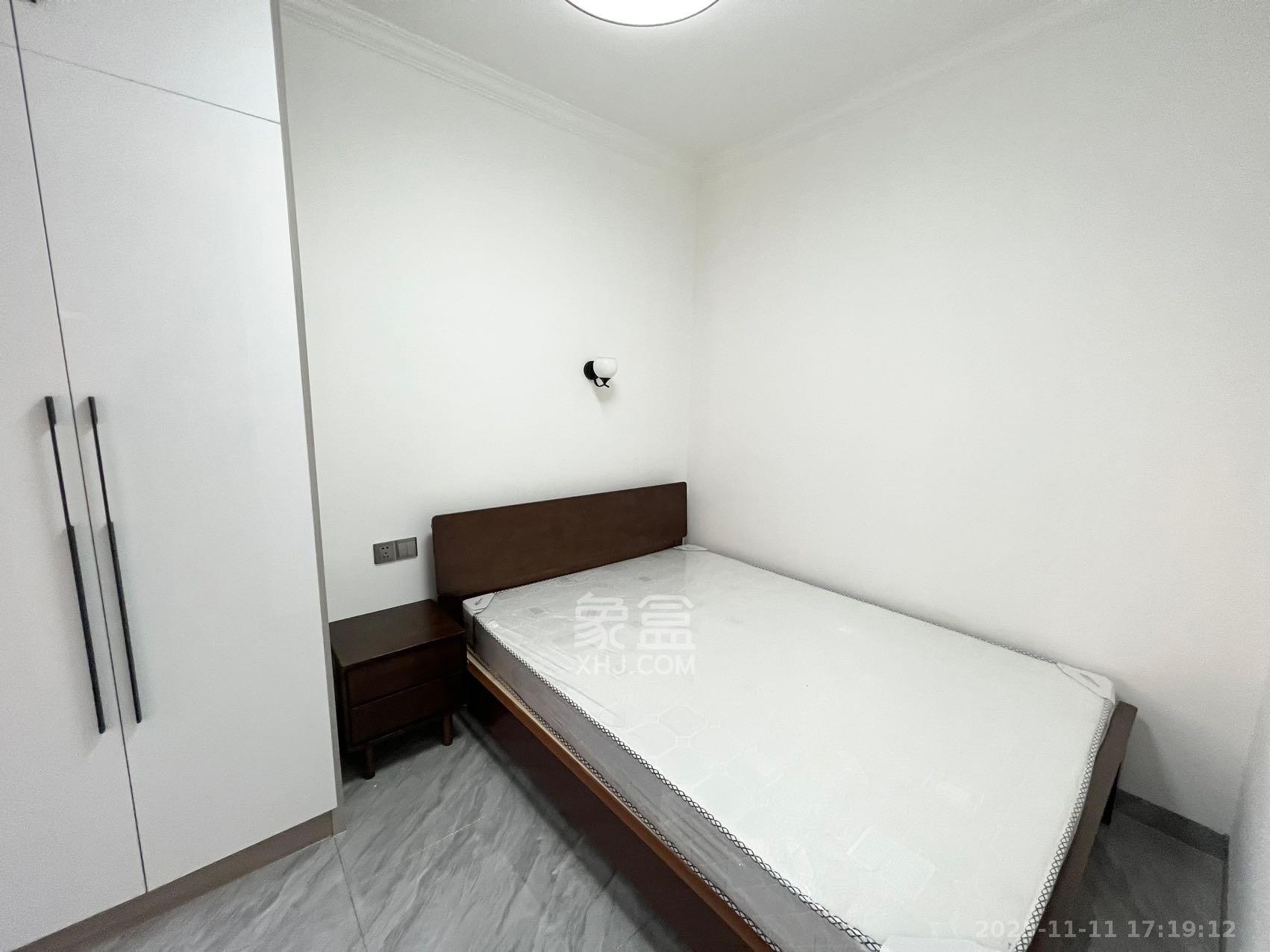 东合新苑  2室2厅1卫    2100.0元/月室内图