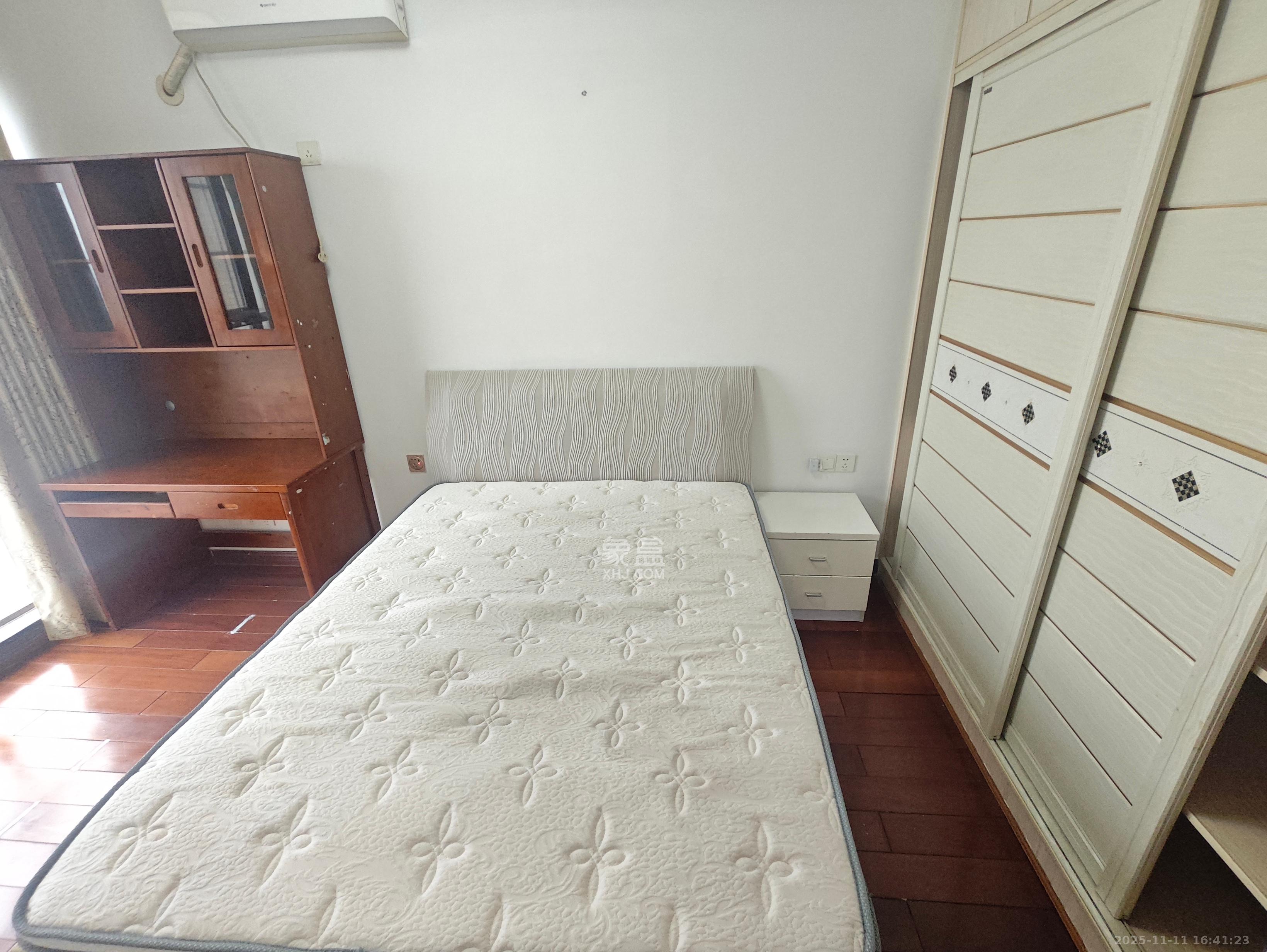 江河双水湾  3室2厅1卫    2400.0元/月室内图