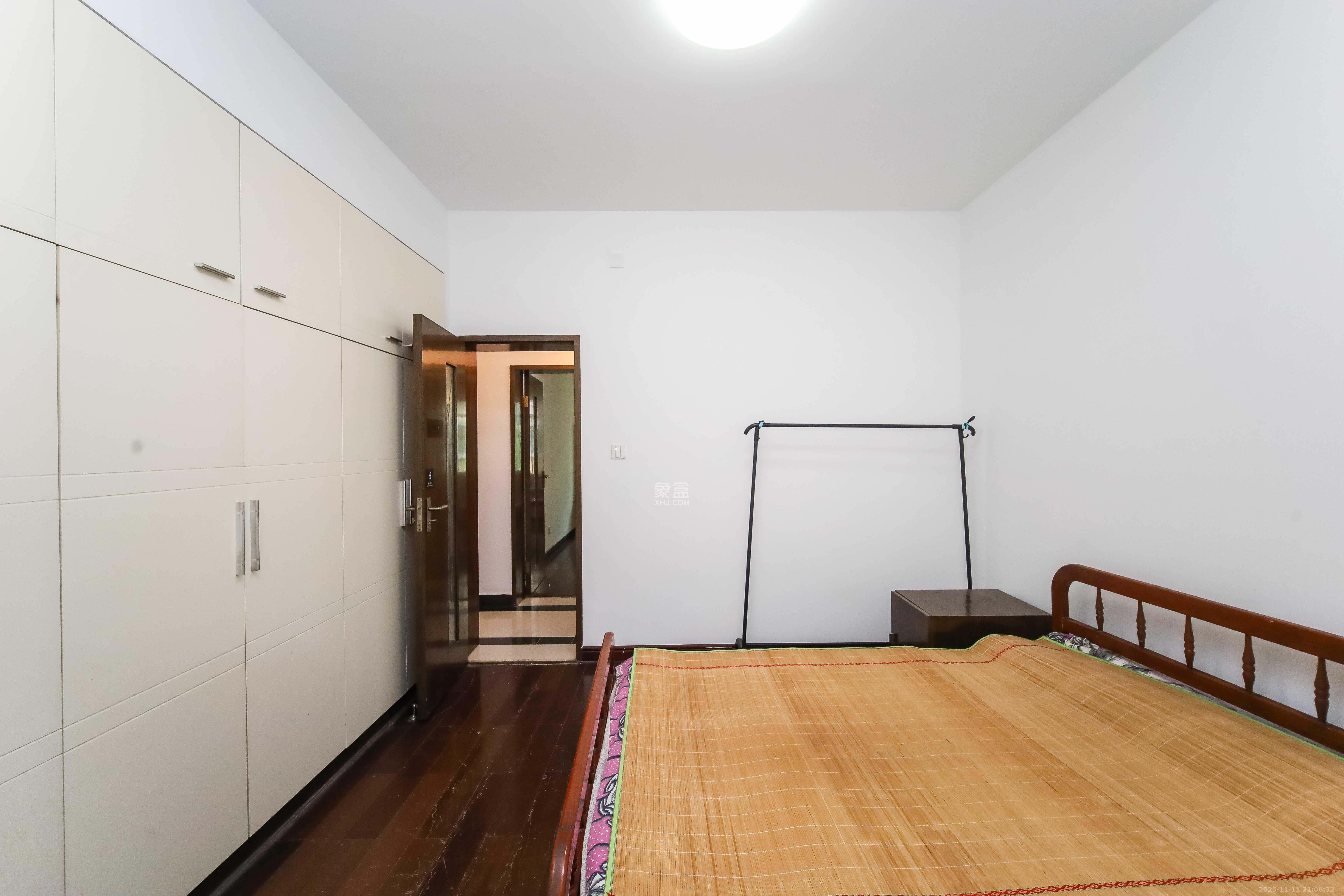 长沙市邮政宿舍(古汉邮局宿舍) 4室2厅2卫 92.8万 长沙市邮政宿舍(古汉邮局宿舍) 4室2厅2卫 92.8万卧室