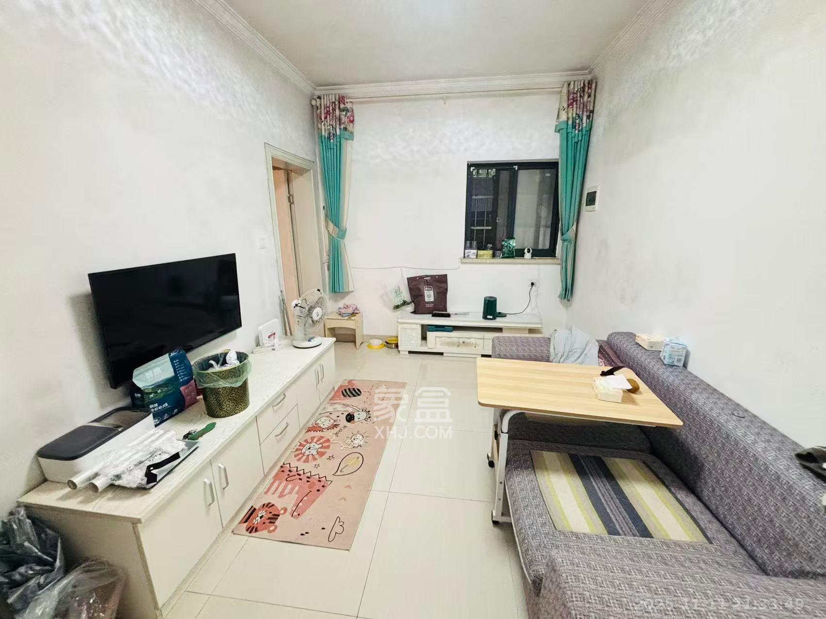 长坡社区  1室1厅1卫    1400.0元/月室内图